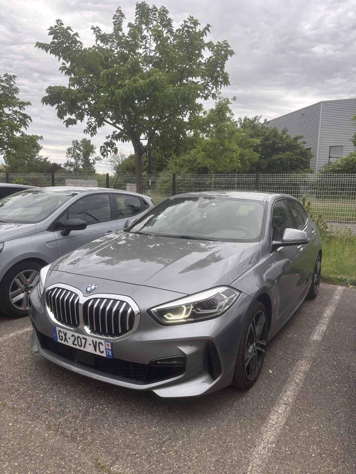 BMW Série 1 118i, 2024, Essence 95, automatique