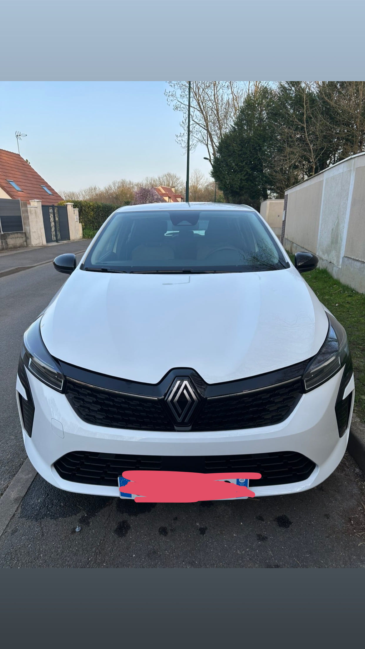 Renault Clio, 2024, Essence 95