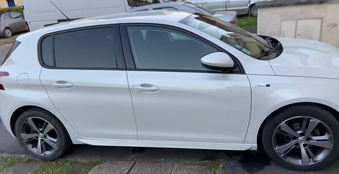 Peugeot 308 avec Climatisation