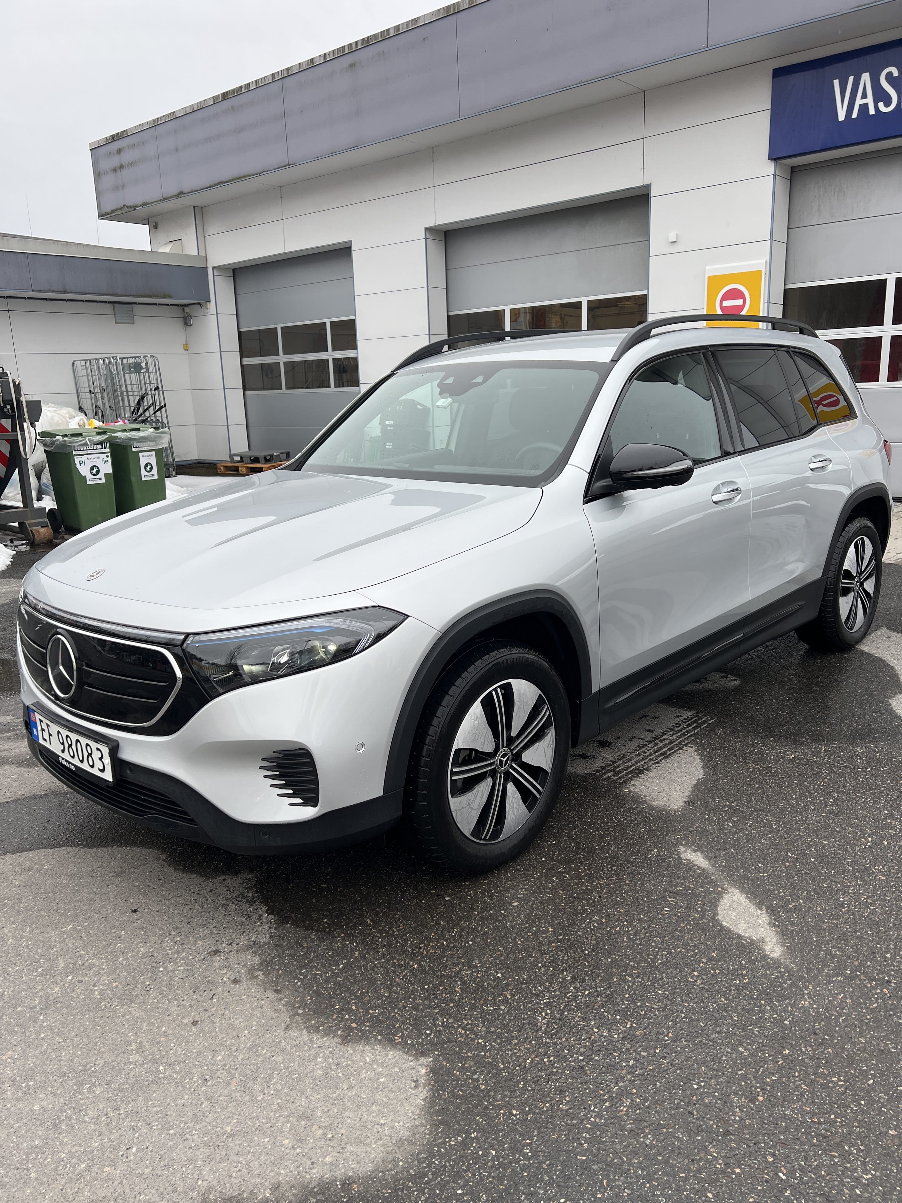 Mercedes-Benz EQB, 2023, Elektrisk, automatisk, 7 seter
