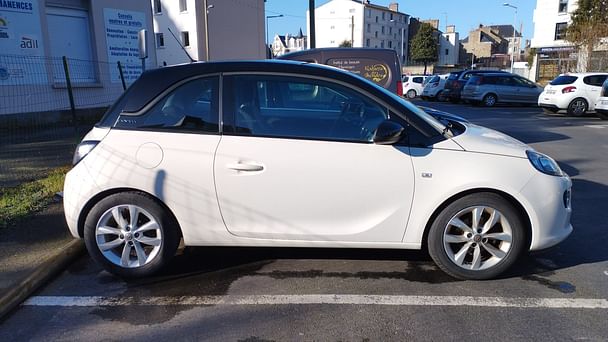 Opel Adam INCLUS Stationnement gratuit avec Climatisation