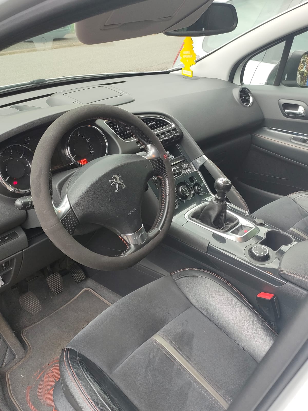 Peugeot 3008 avec GPS