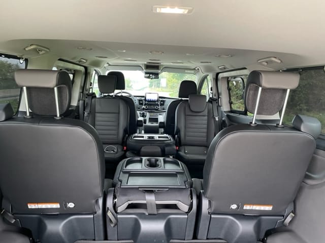 Ford Tourneo Custom 8 Plätze  2.0  150 Ps mit Bluetooth-Audio
