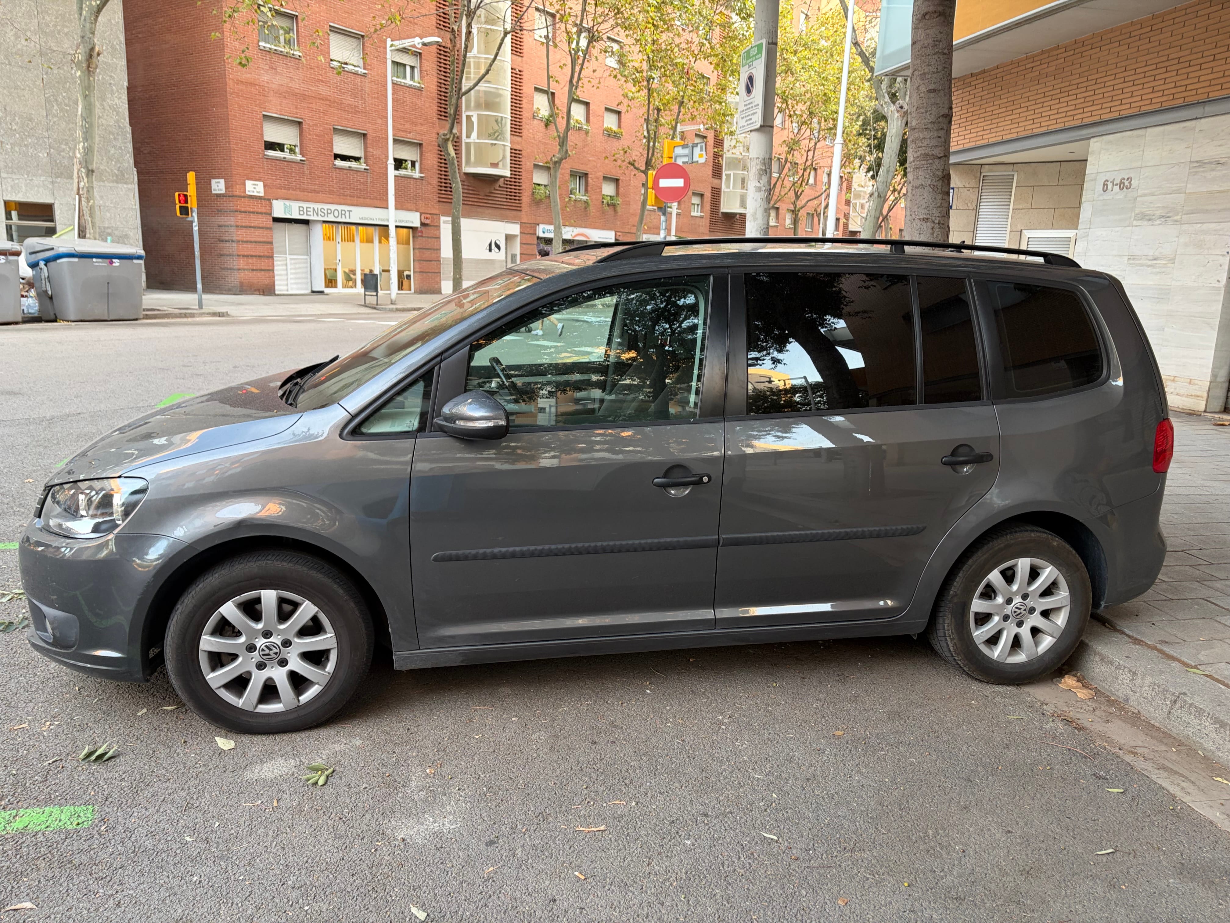Volkswagen Touran con Aire acondicionado