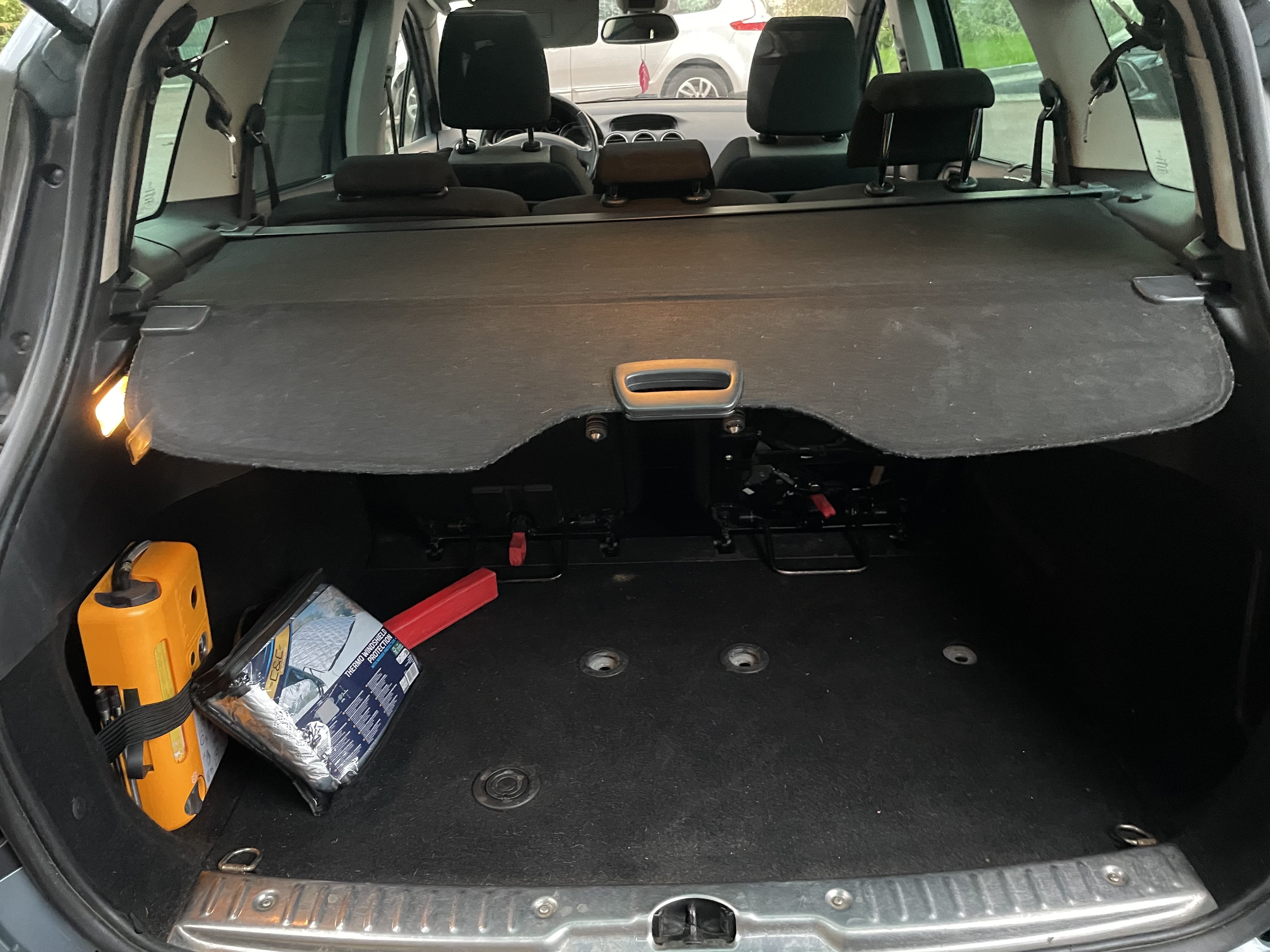 Peugeot 308 SW 1.6 eHDI avec Attelage