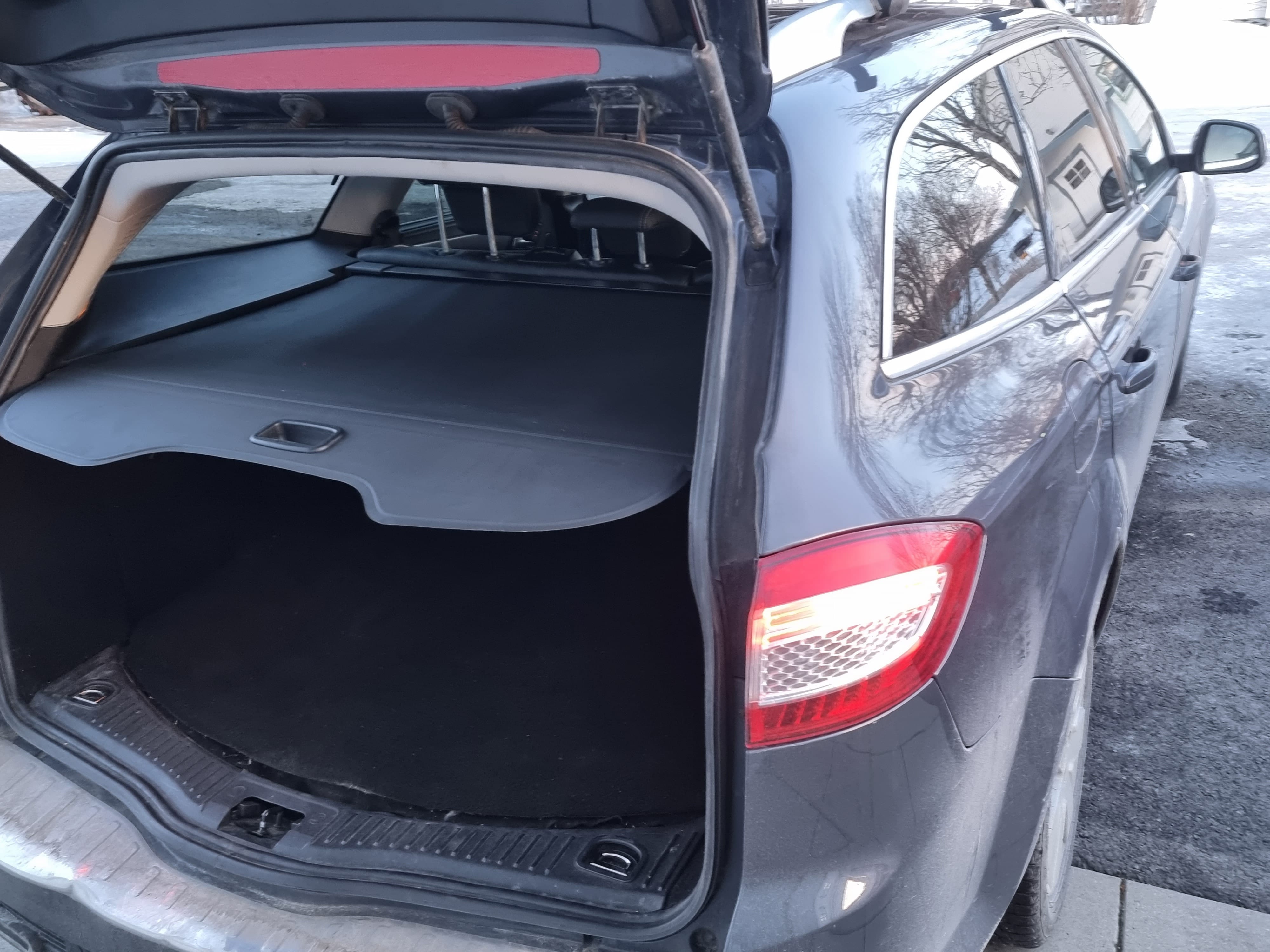 Ford Mondeo SW med Babysete