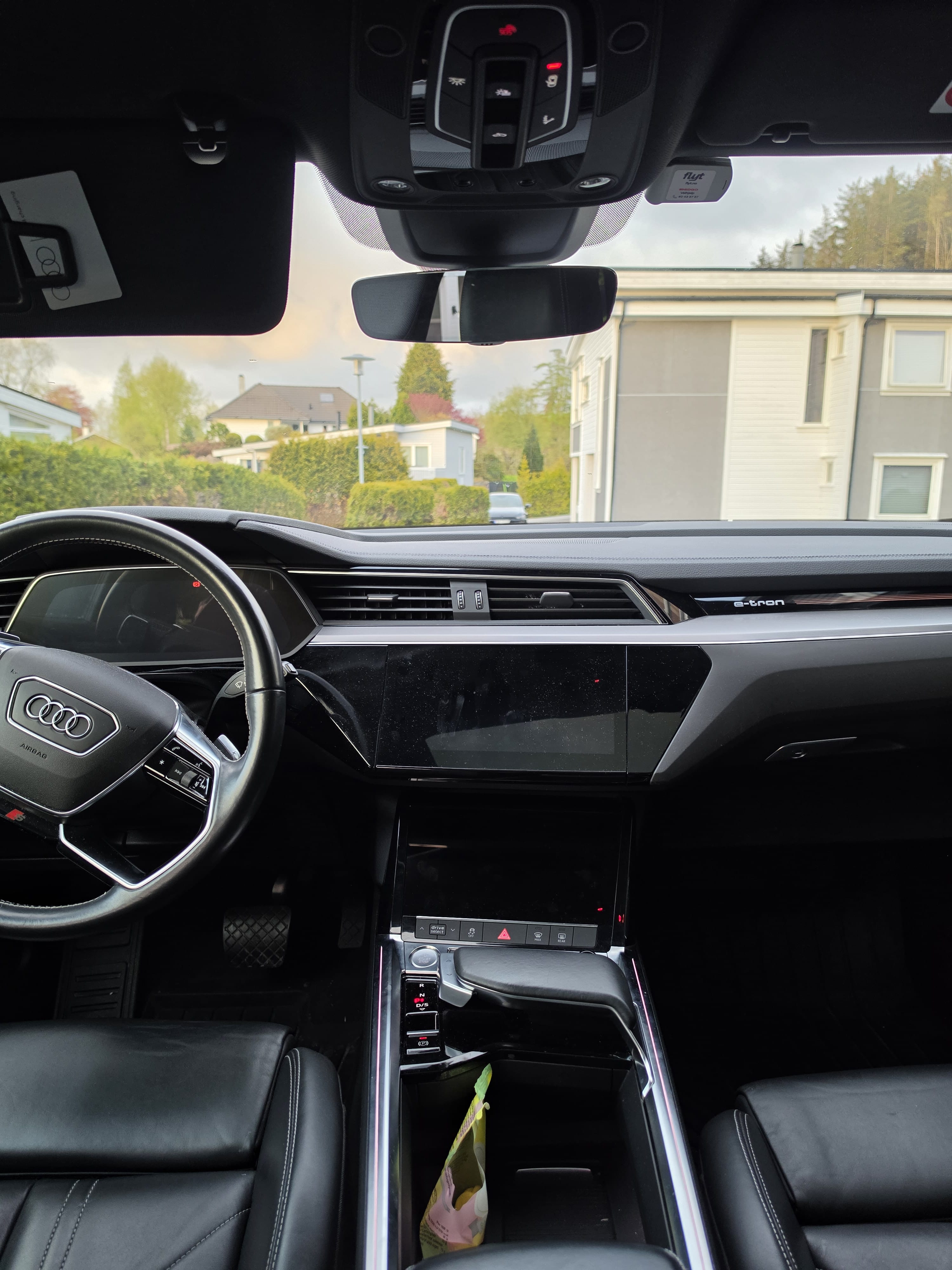 Audi e-tron med GPS