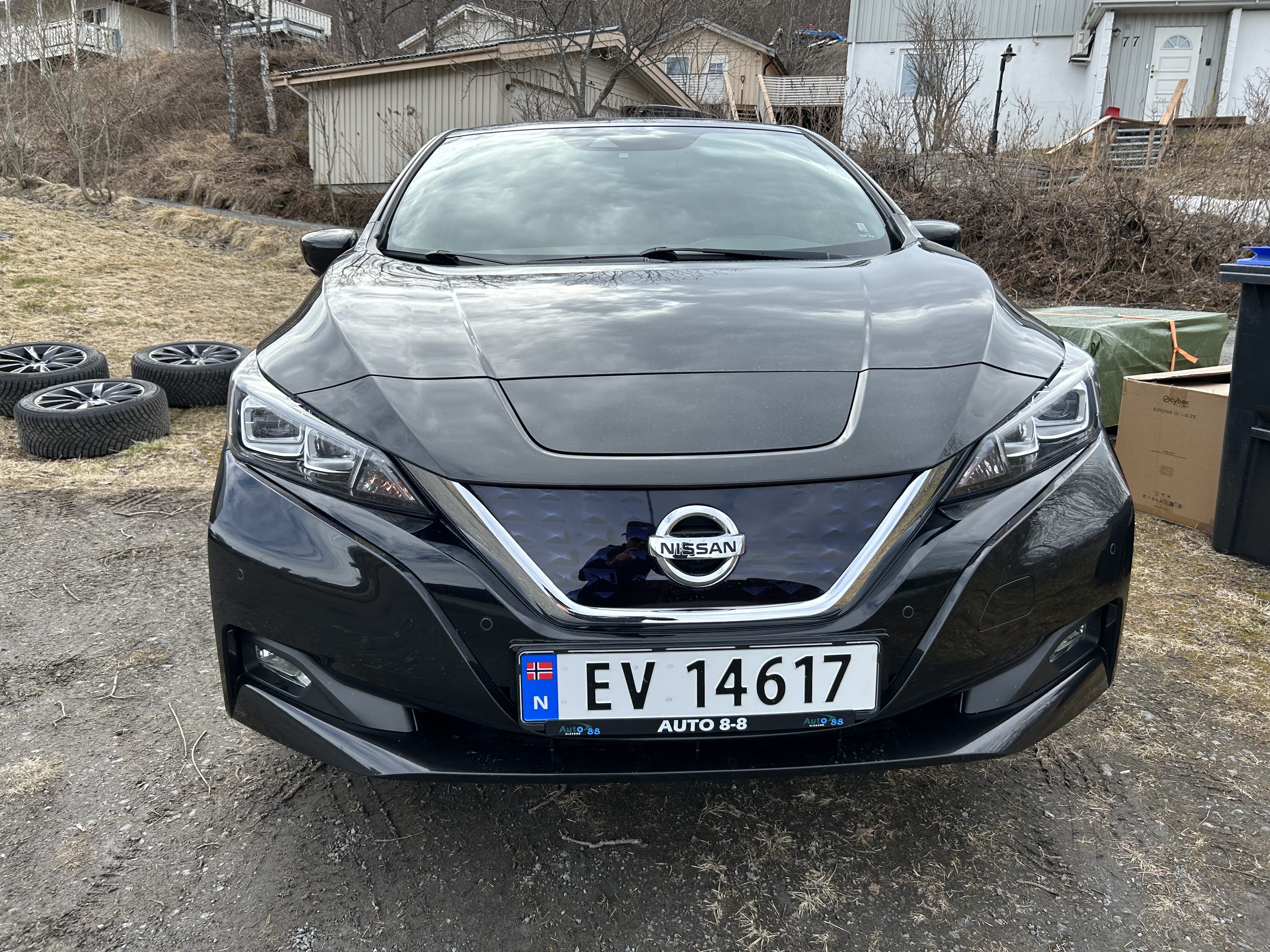 Nissan Leaf with Baby seat