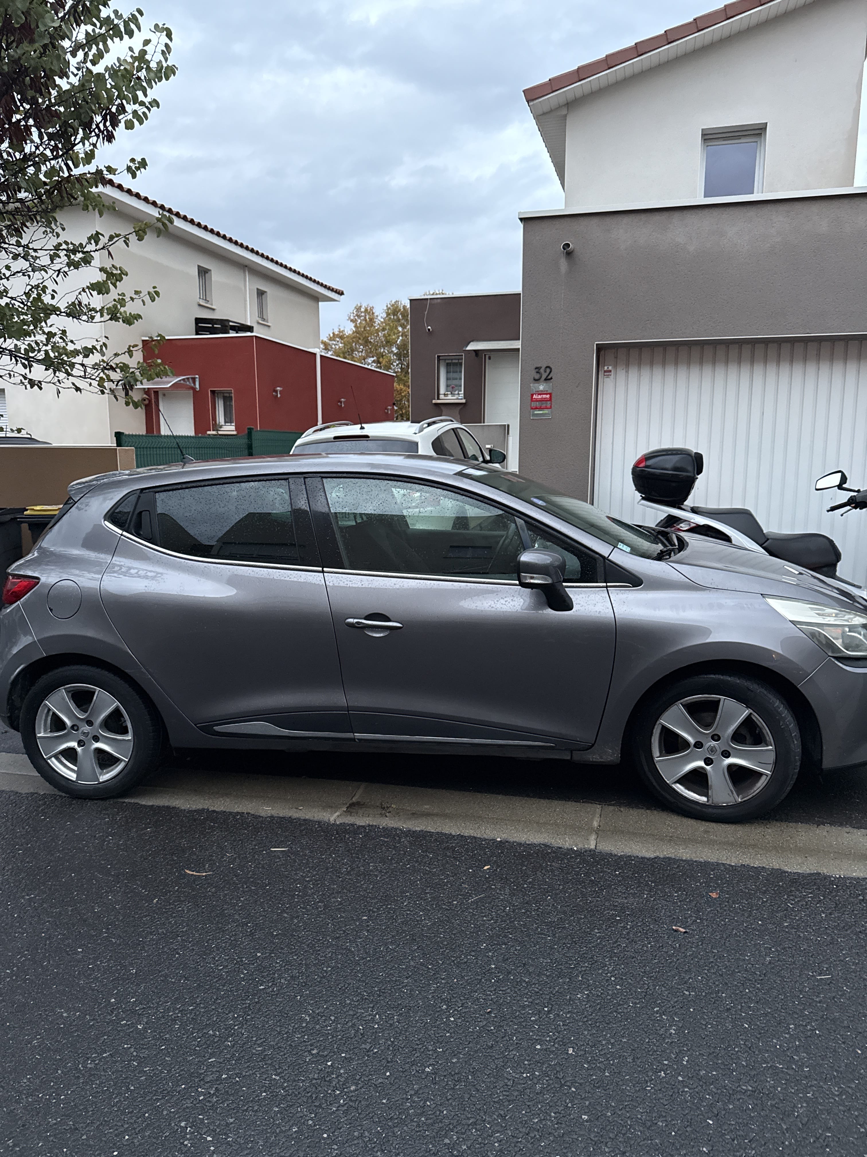 Renault Clio avec Climatisation