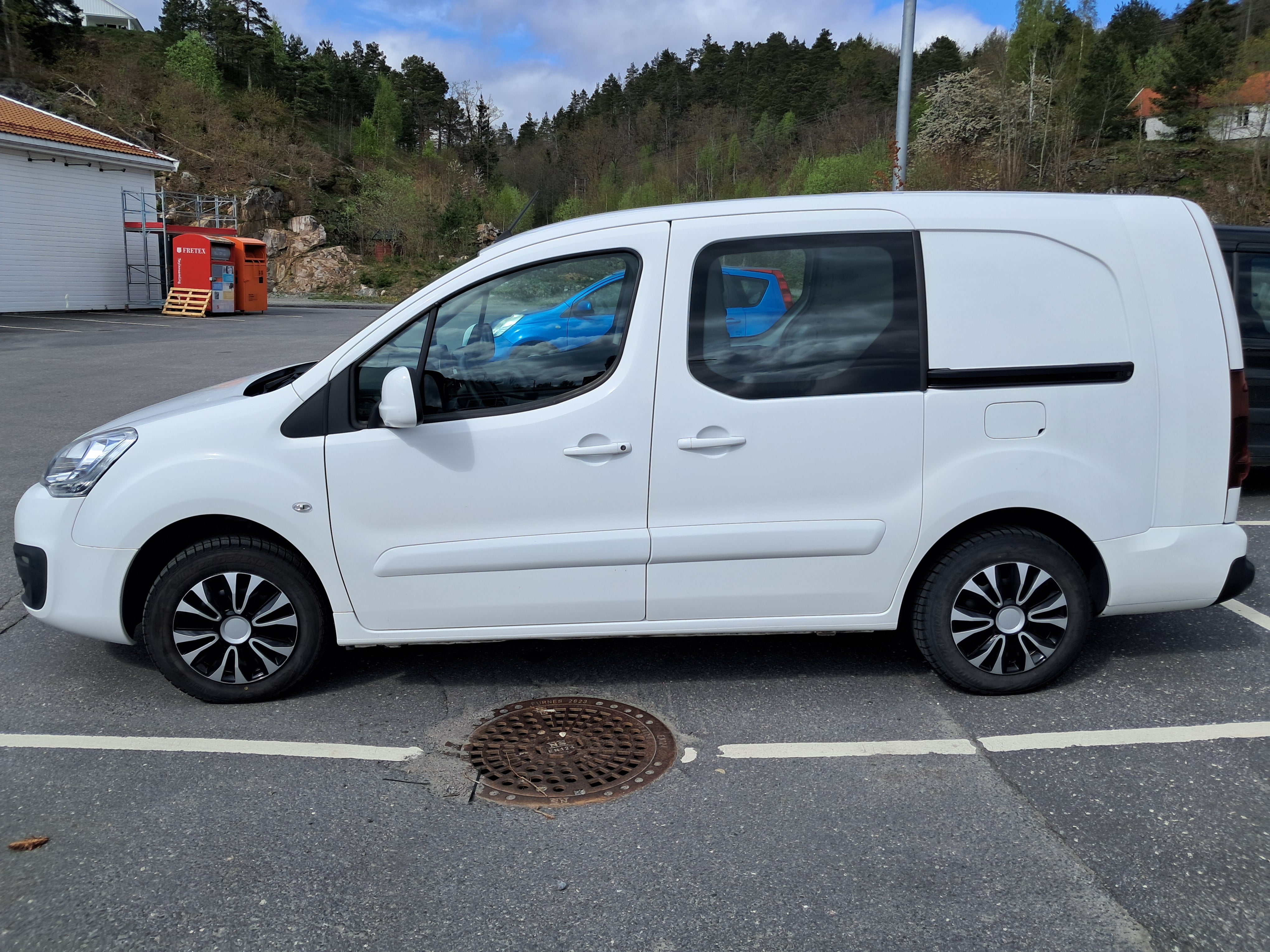 Peugeot Partner Varebil med Aircondition