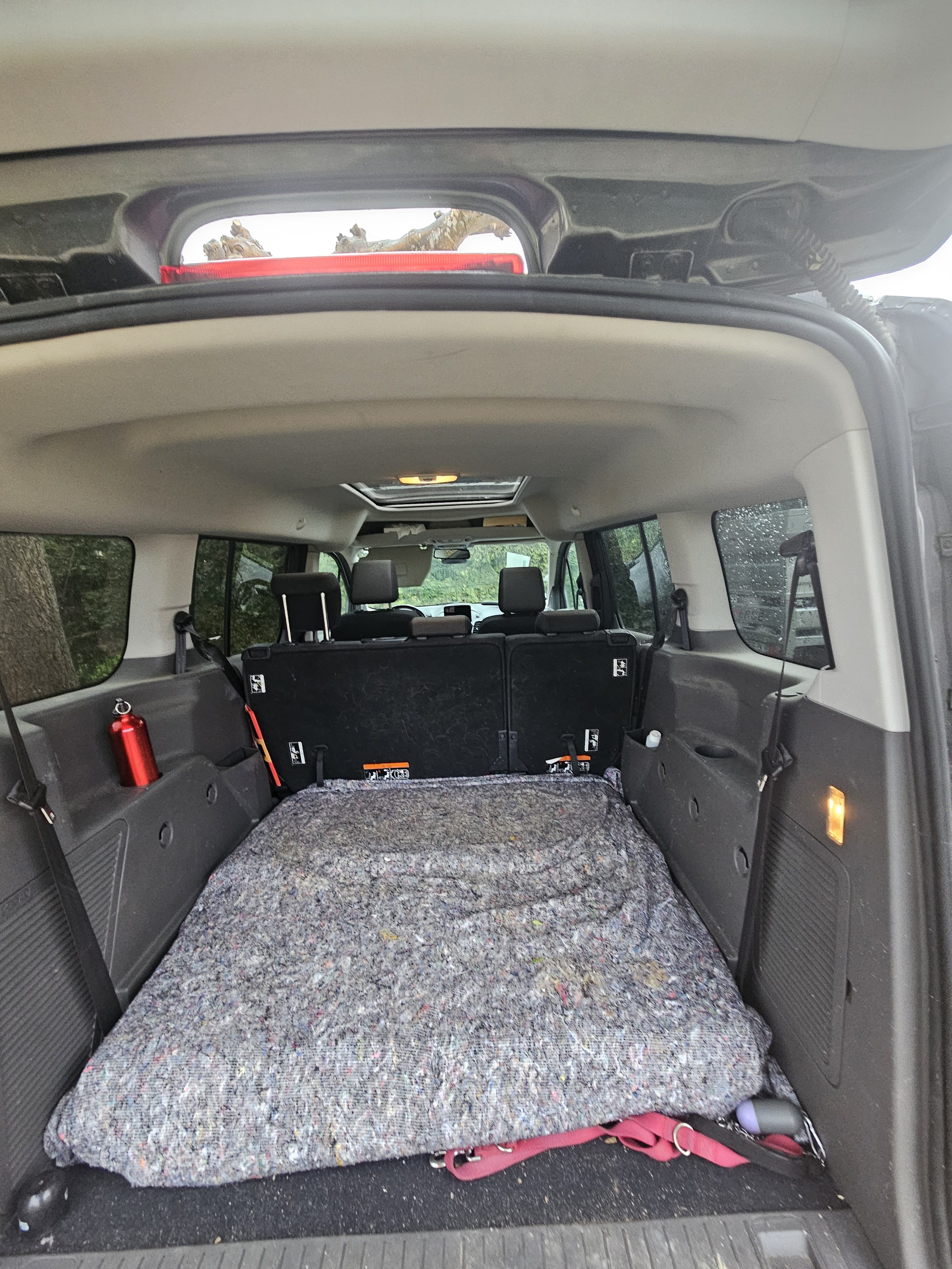 Ford Tourneo Connect Grand 7 places avec Siège bébé