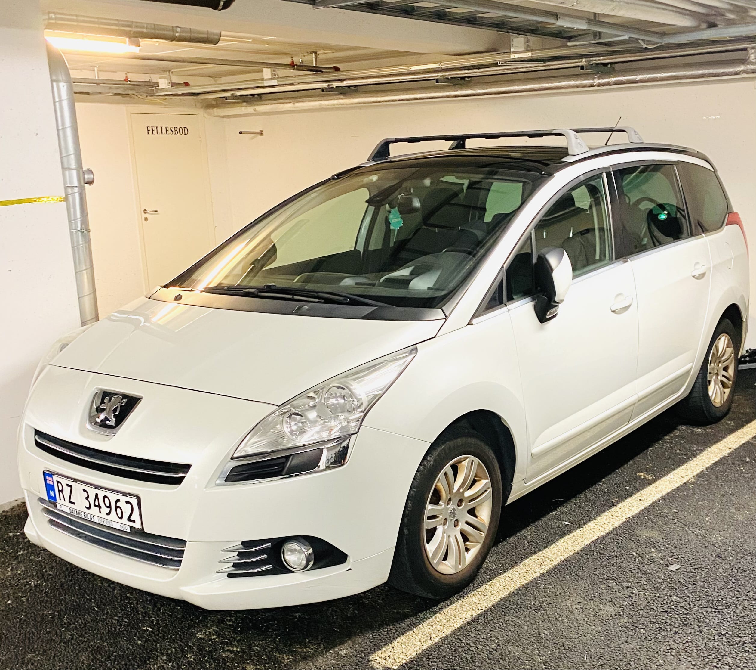 Peugeot 5008, 2012, Diesel, 7 seter