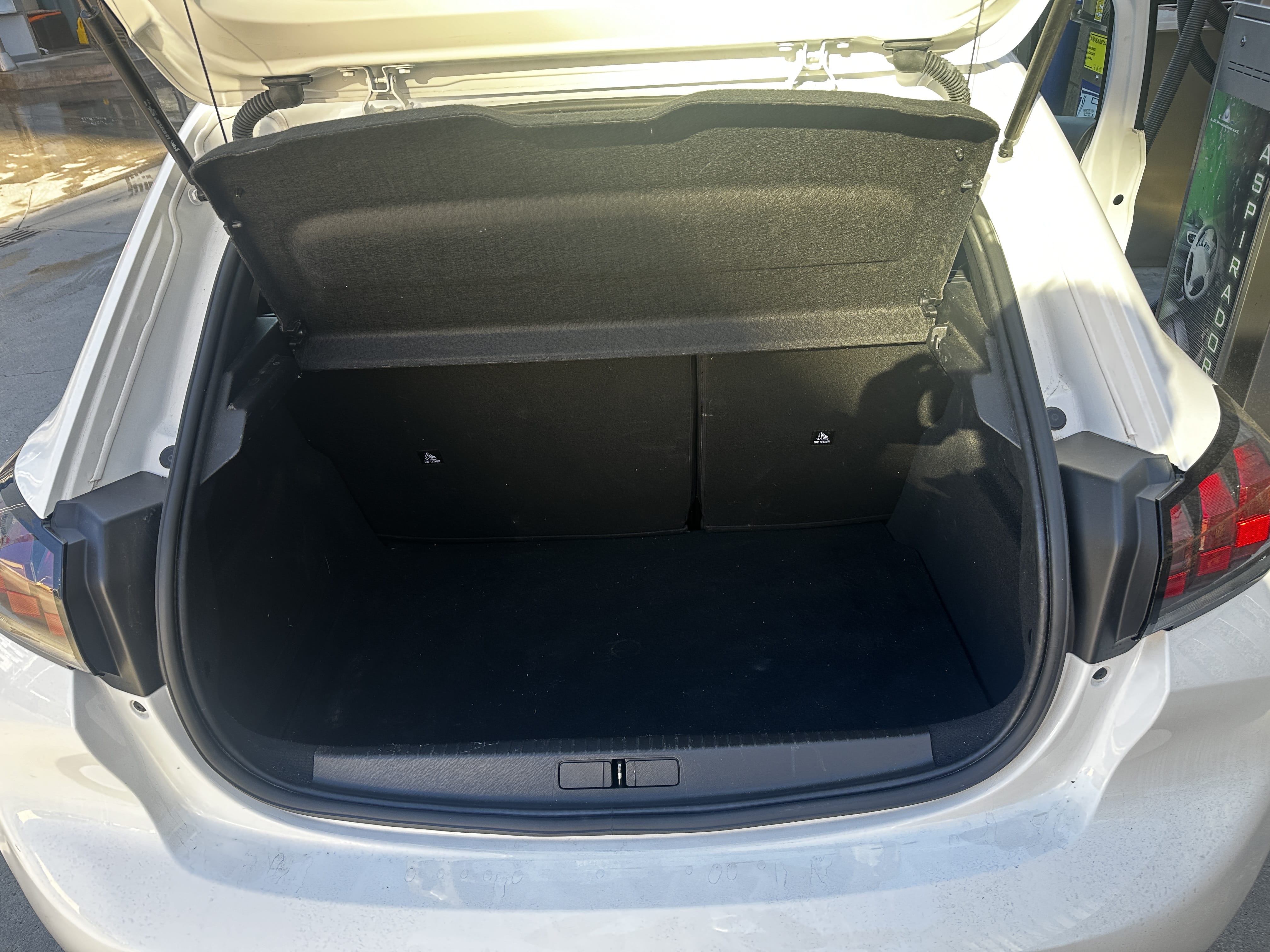 Peugeot 208 con Tracción cuatro ruedas