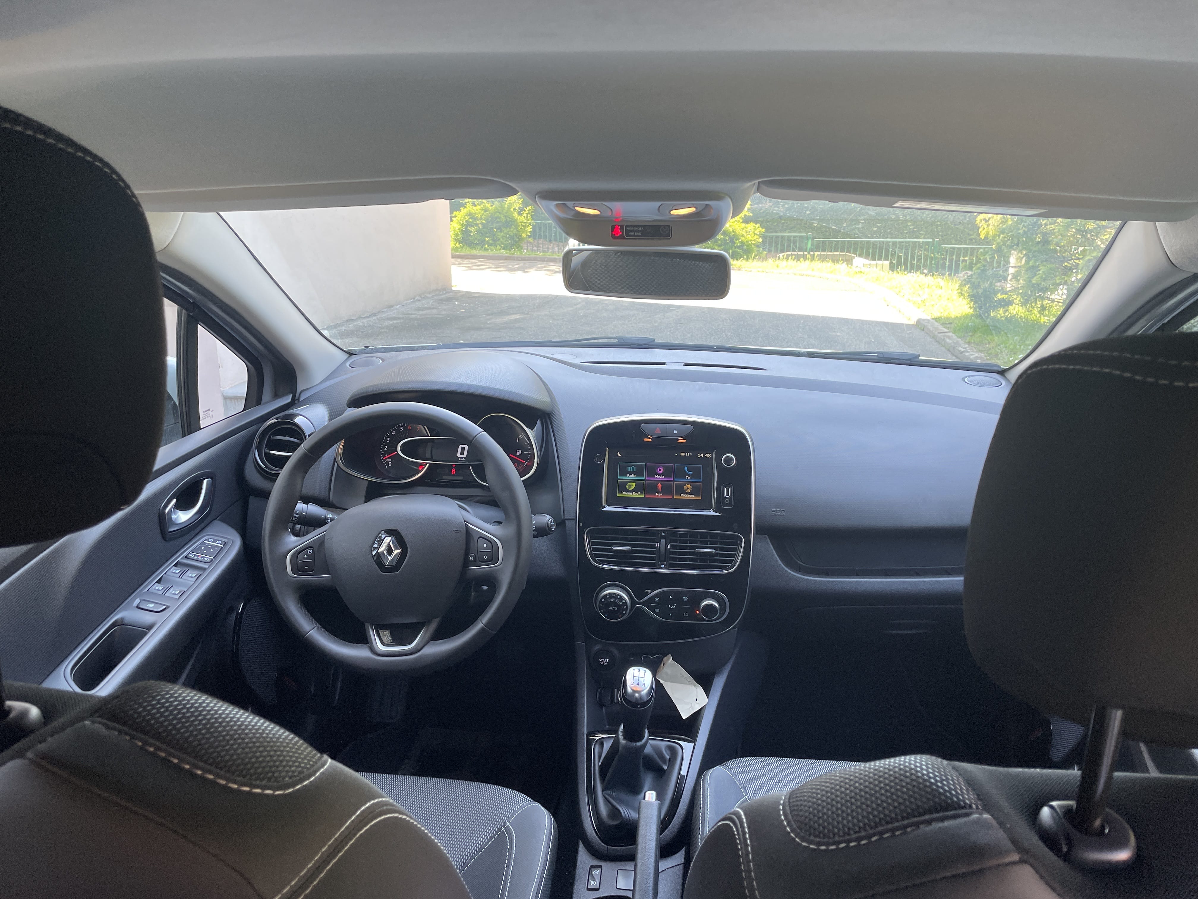 Renault Clio FF252HL avec GPS