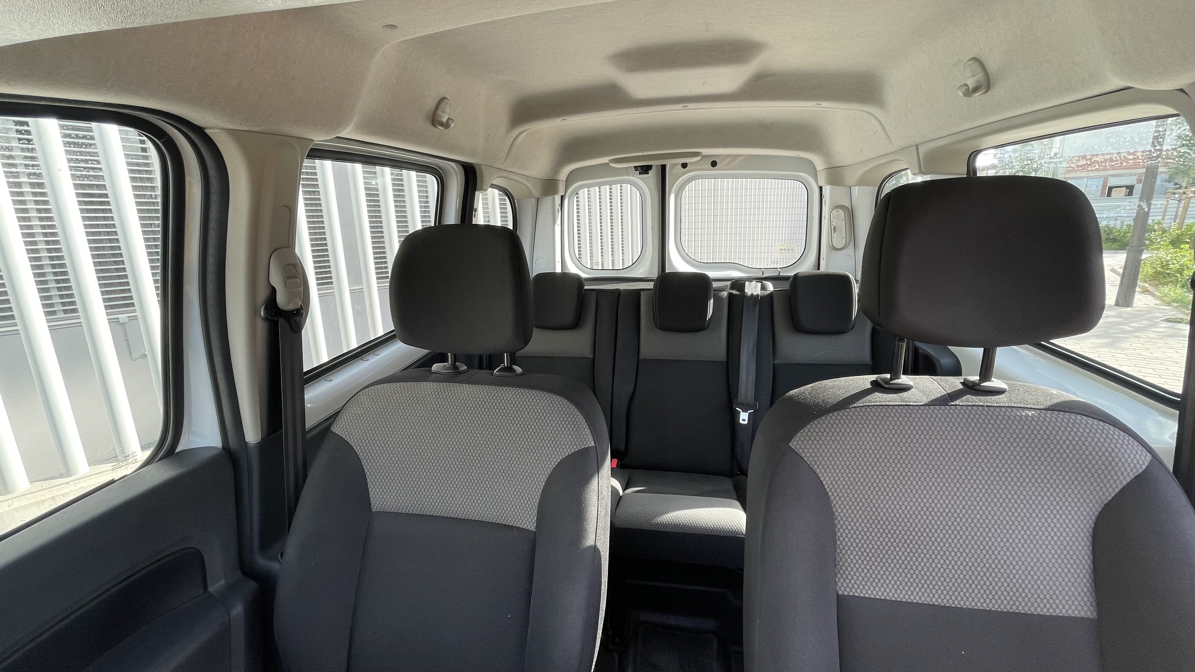 Renault Kangoo con Entrada de Audio/iPod