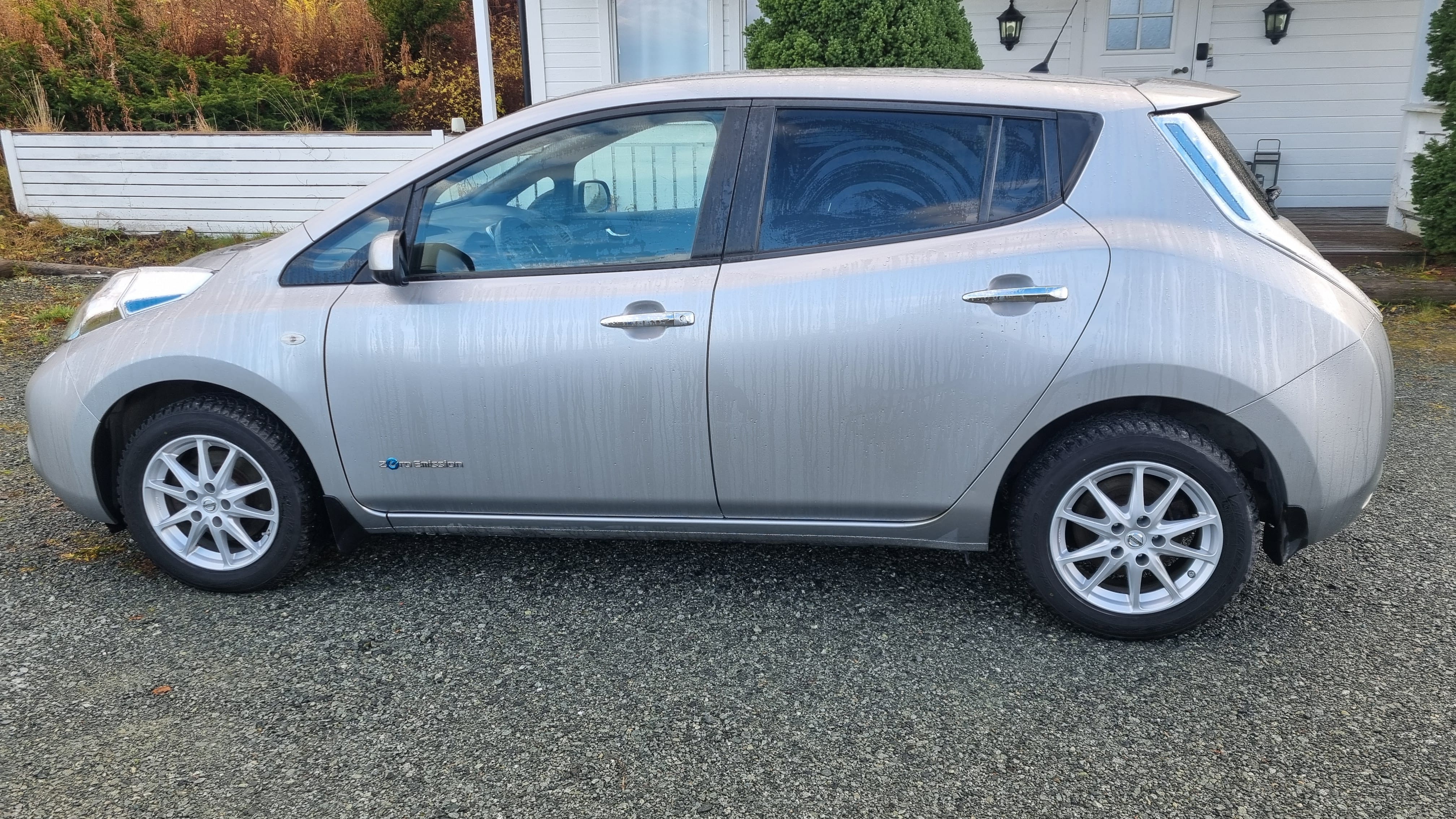 Nissan Leaf with GPS