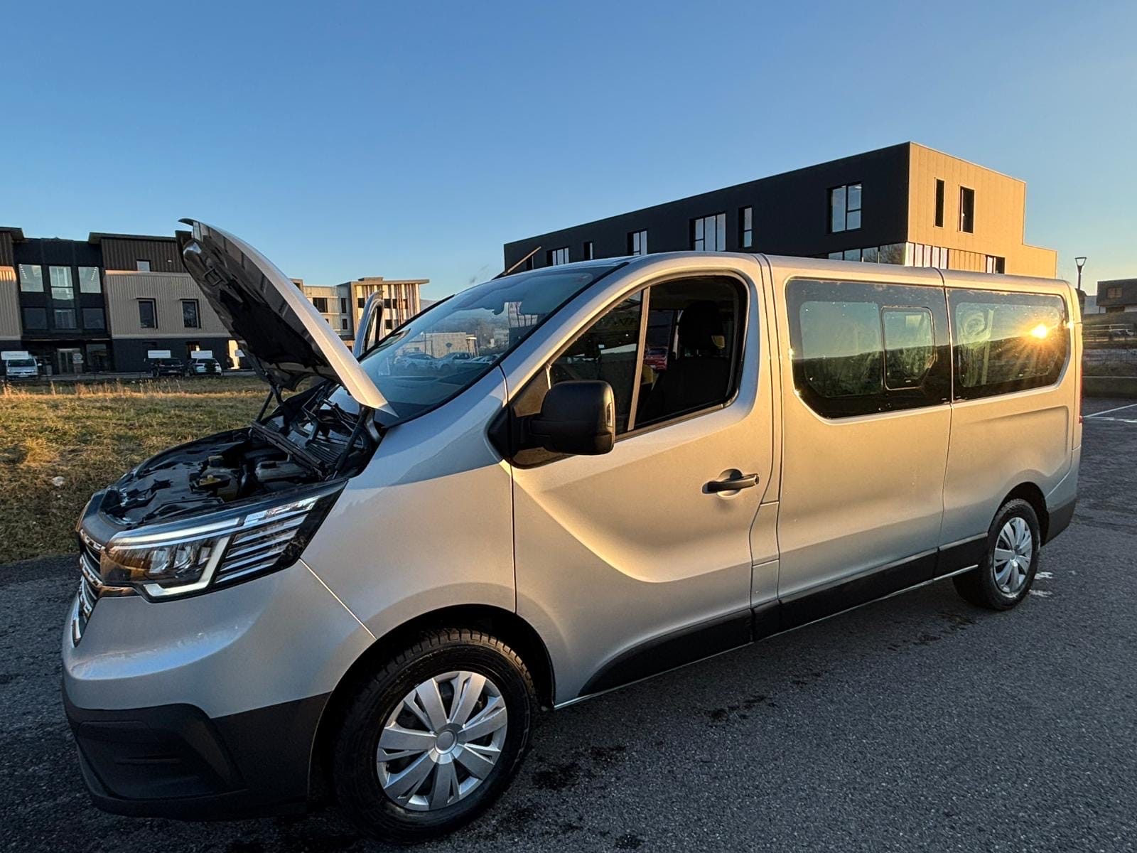 Renault Trafic Passenger avec Apple CarPlay
