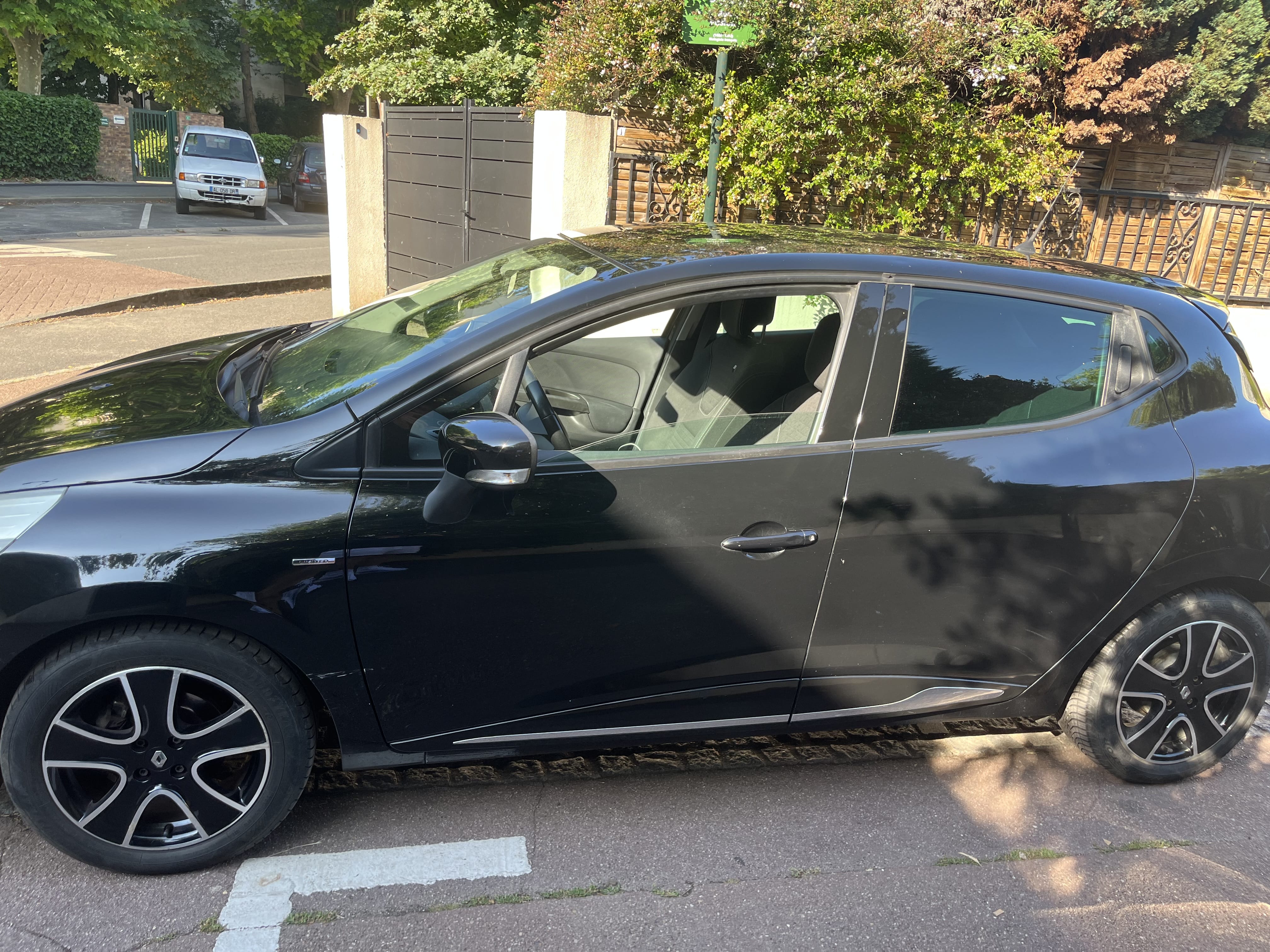 Renault Clio avec GPS