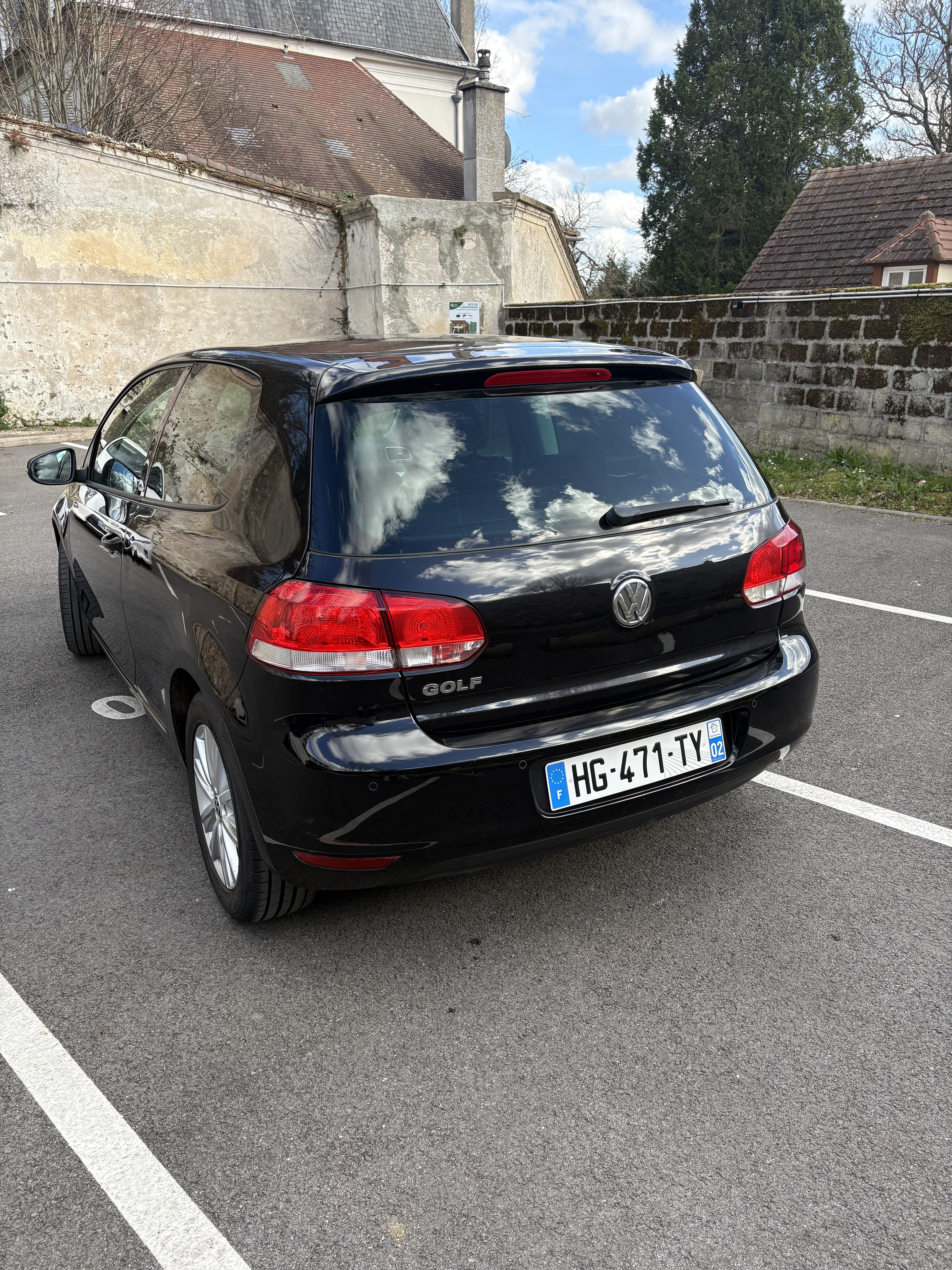 Volkswagen Golf avec GPS