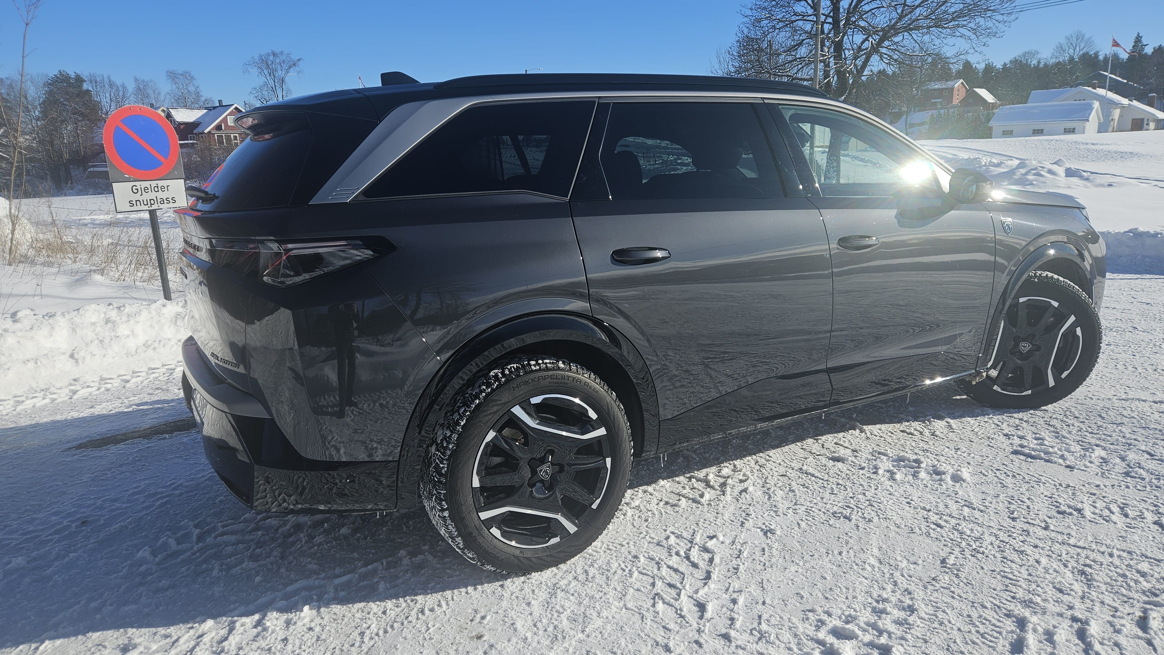 Peugeot e-5008 GT Exclusive med Bluetooth audio