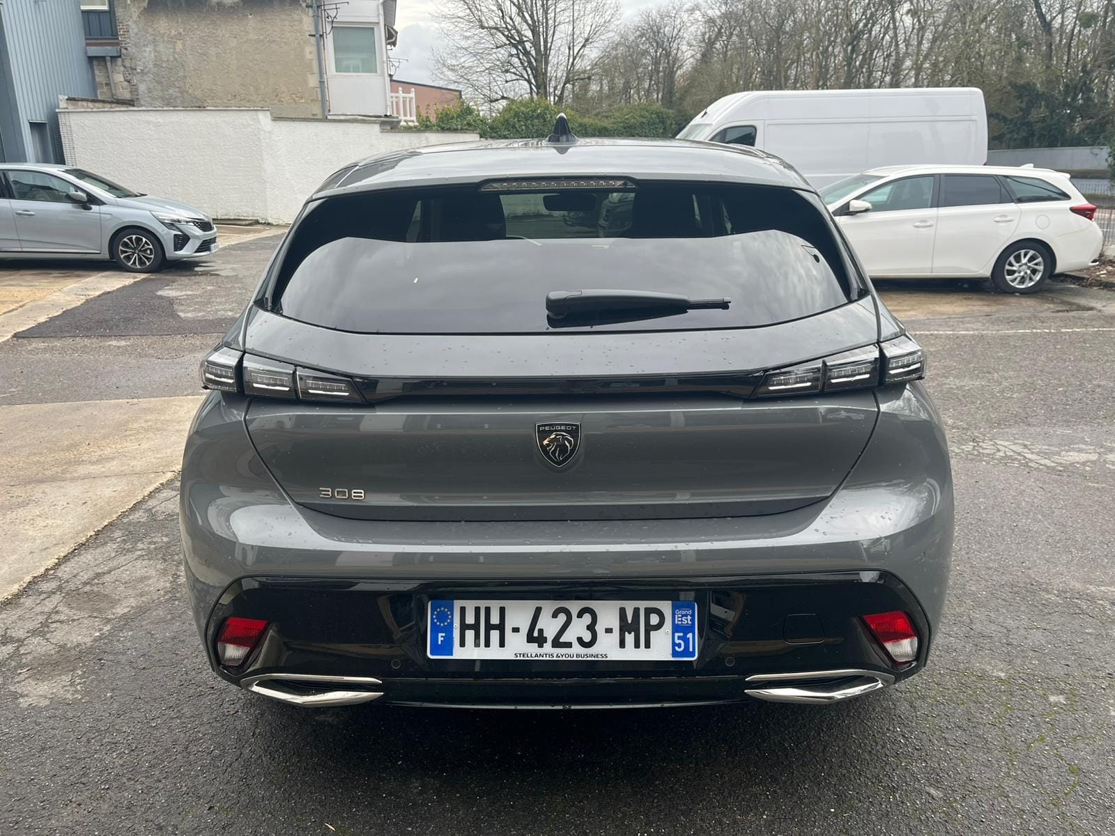 Peugeot 308 avec Apple CarPlay