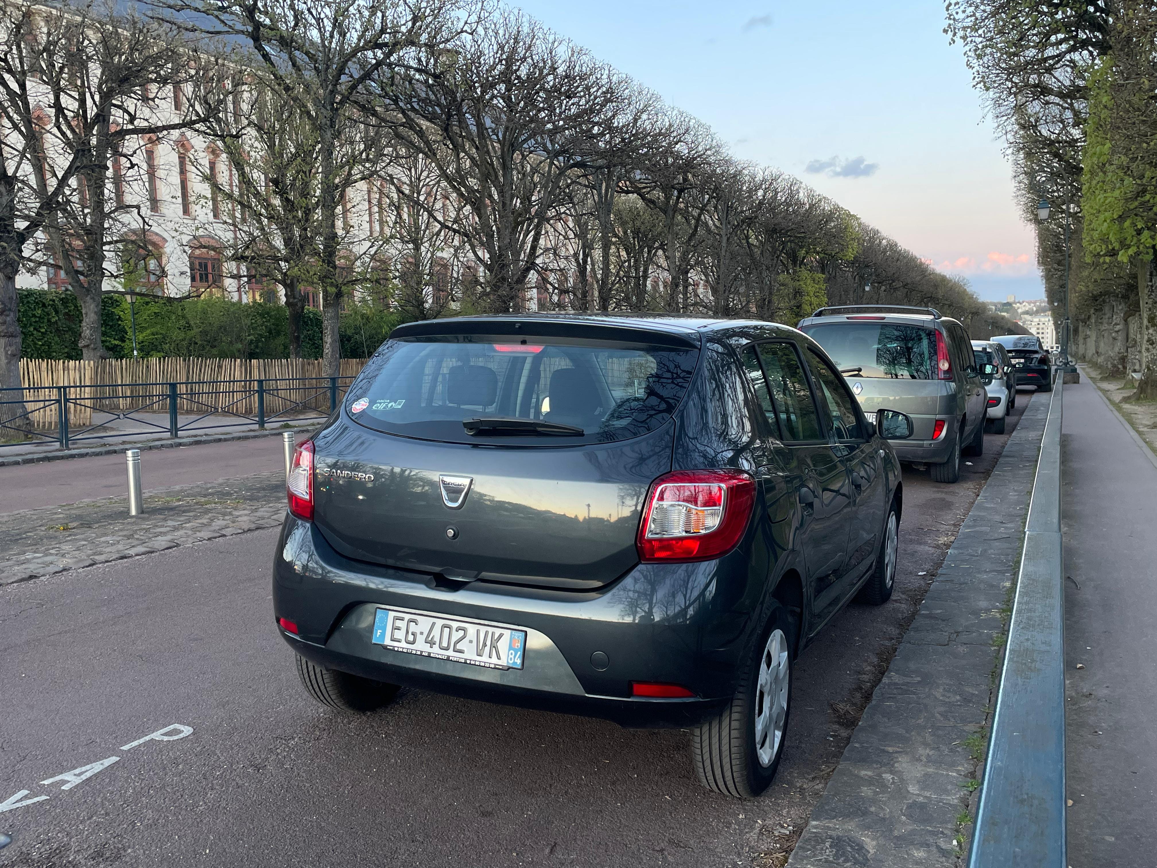 Dacia Sandero avec Climatisation