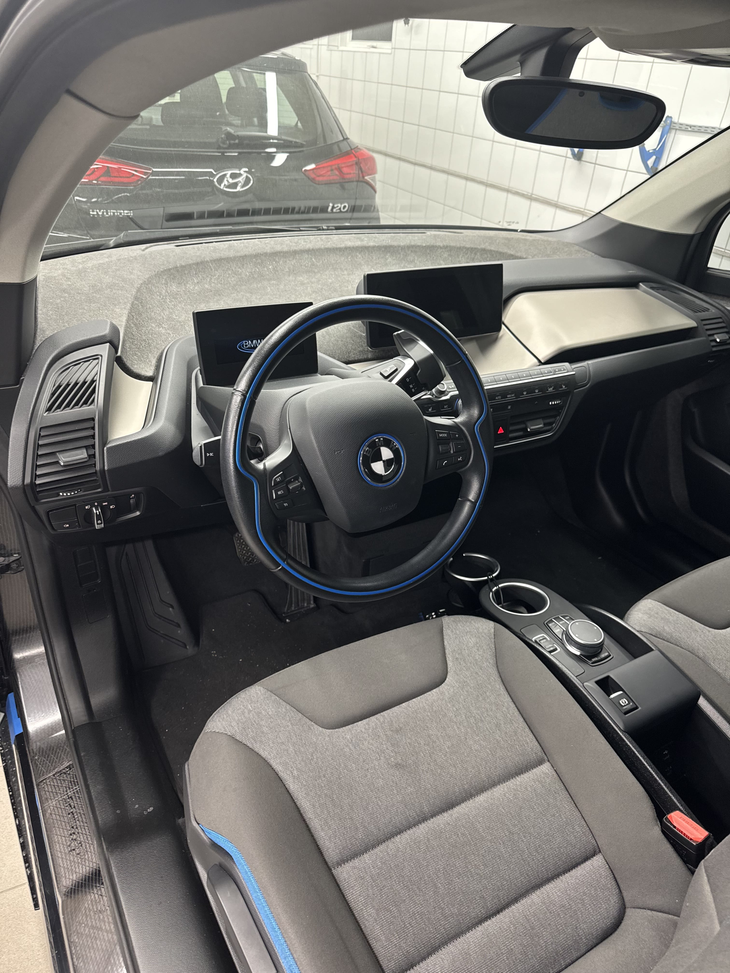 BMW i3s med Aircondition