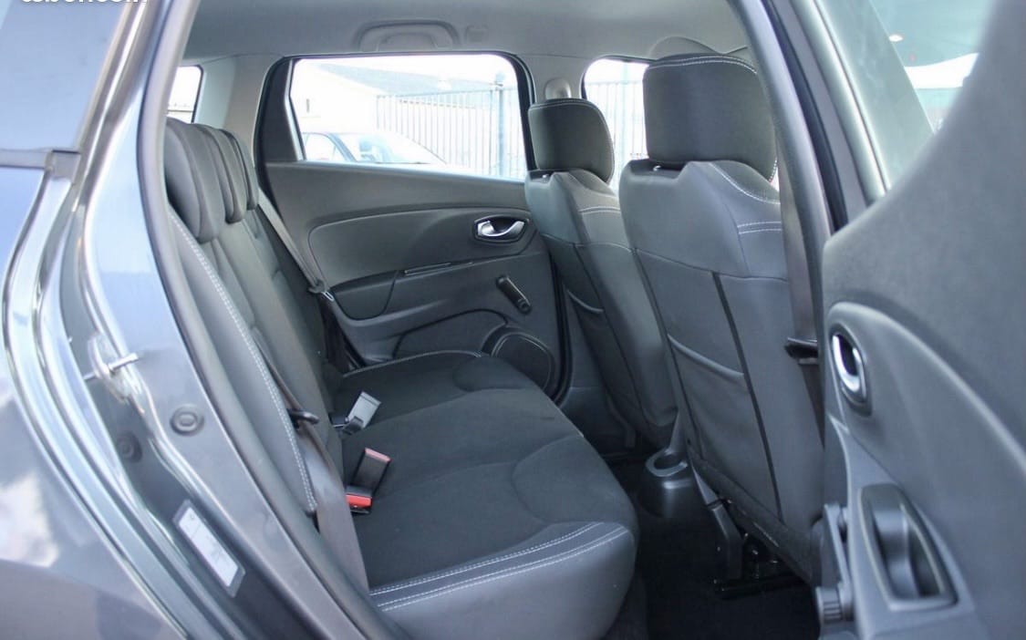 Renault Clio Estate Économique & Spacieuse avec Audio Bluetooth