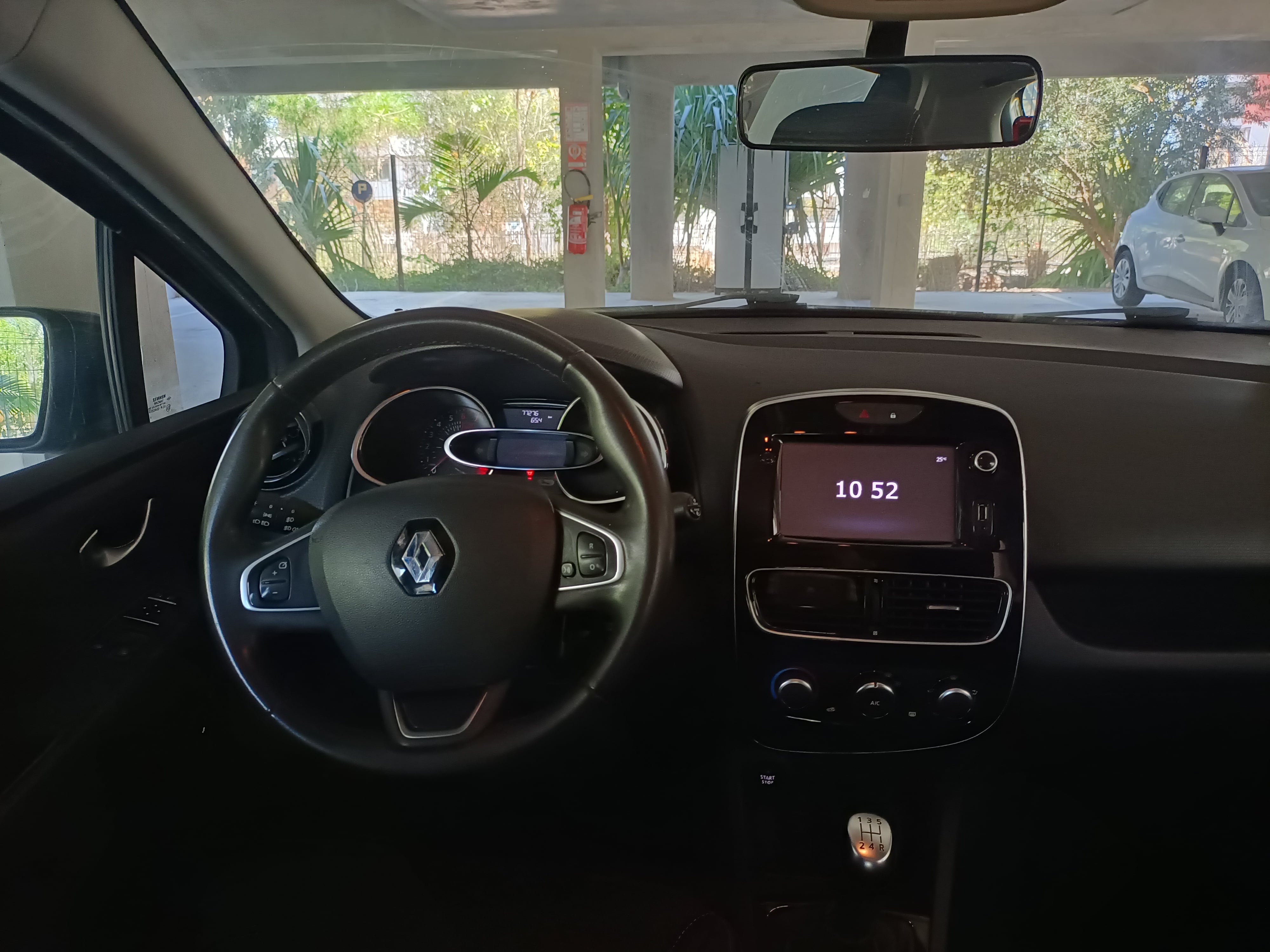 Renault Clio avec Climatisation