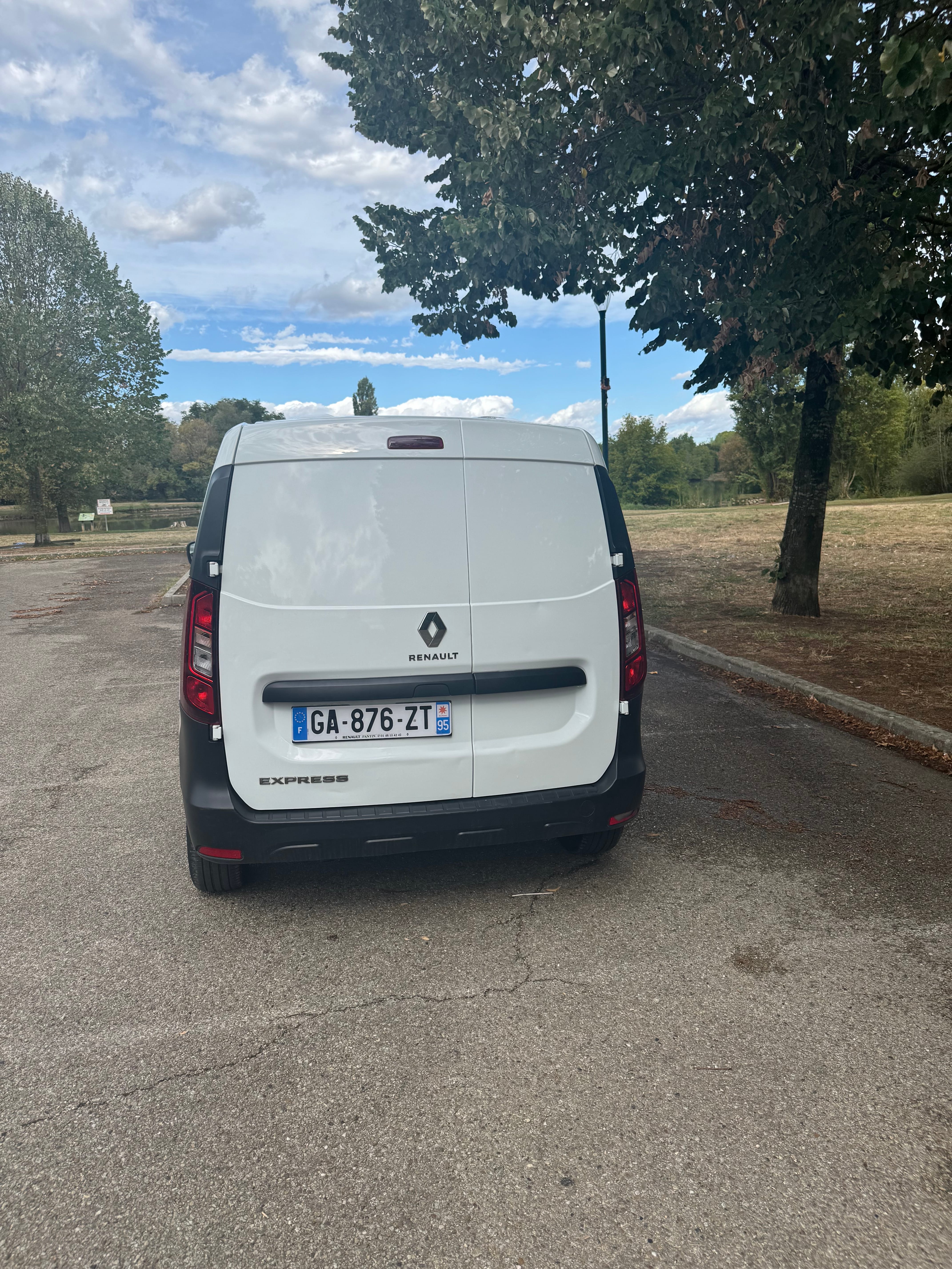 Renault Express avec Port USB