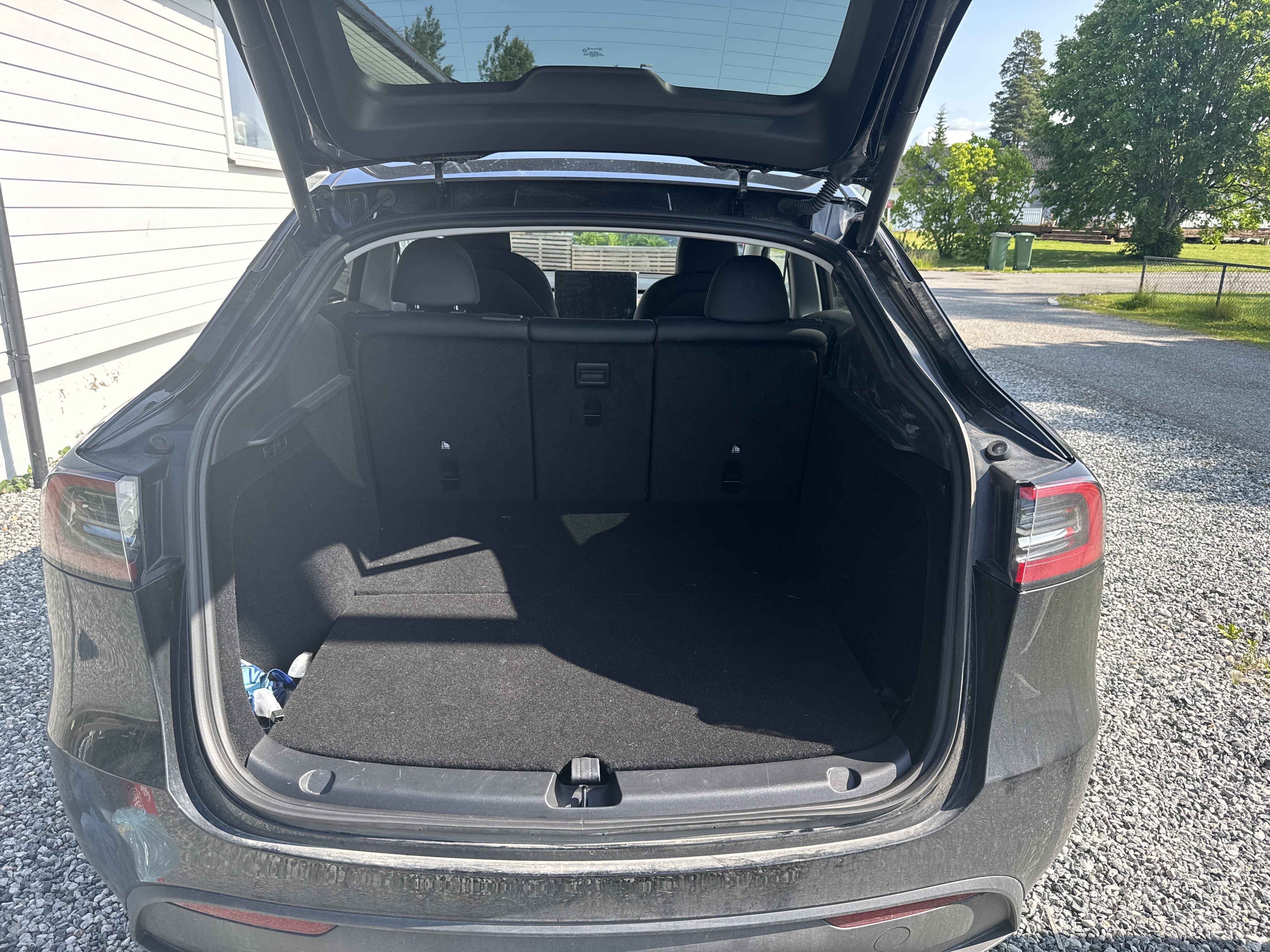 Tesla Model Y Long Range med Firehjulstrekk