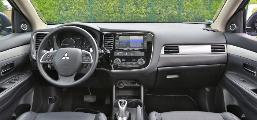 Mitsubishi Outlander PHEV GT avec Climatisation