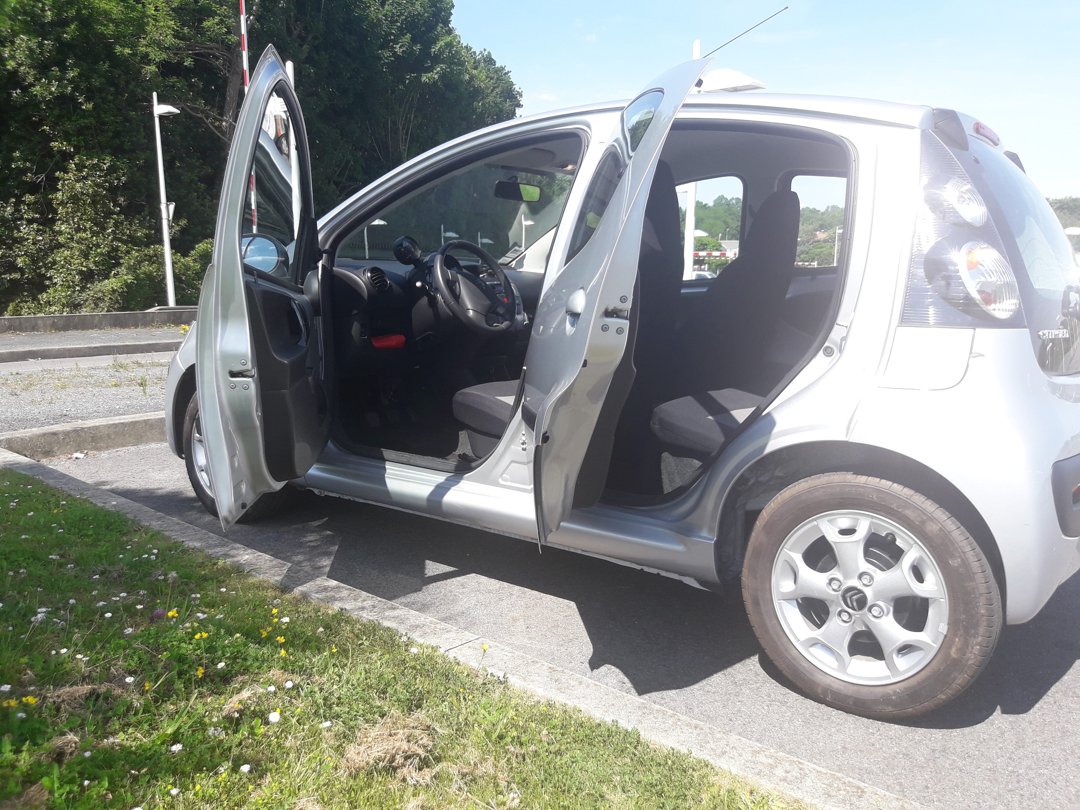 Citroen C1 EXCLUSIVE GRISE with Air conditioning