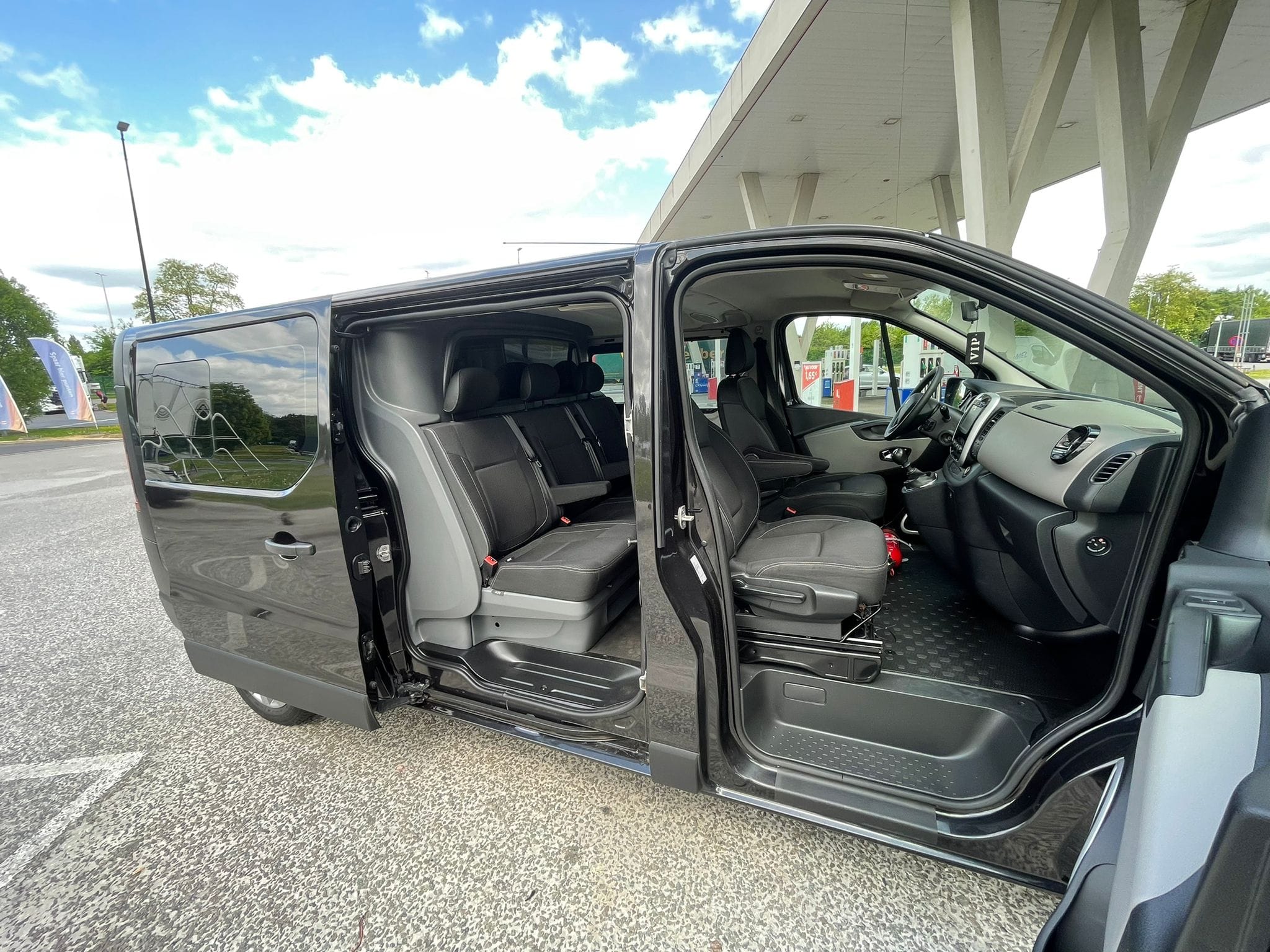 Renault Trafic Double Cabine avec Climatisation