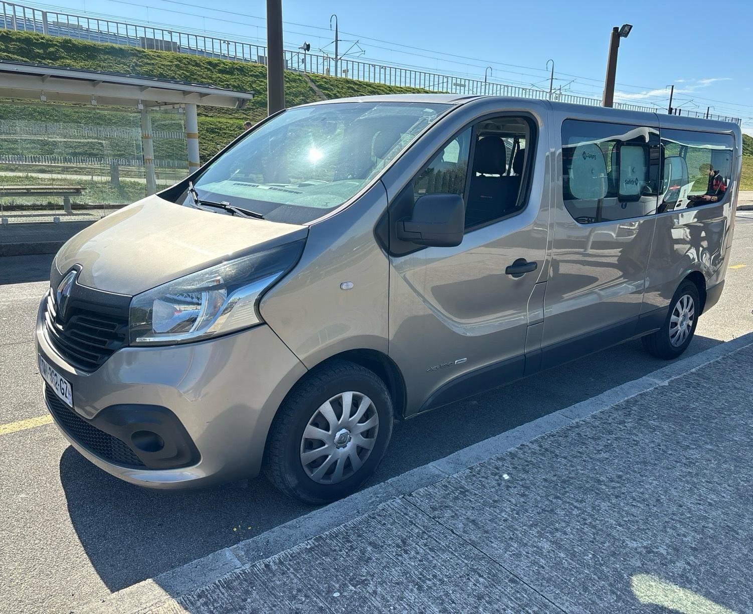 Renault Trafic, 2015, Diesel, 9 seats and above