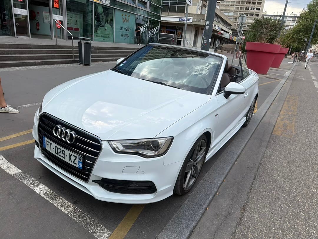 Audi A3 Cabriolet, 2015, Essence 95, automatique