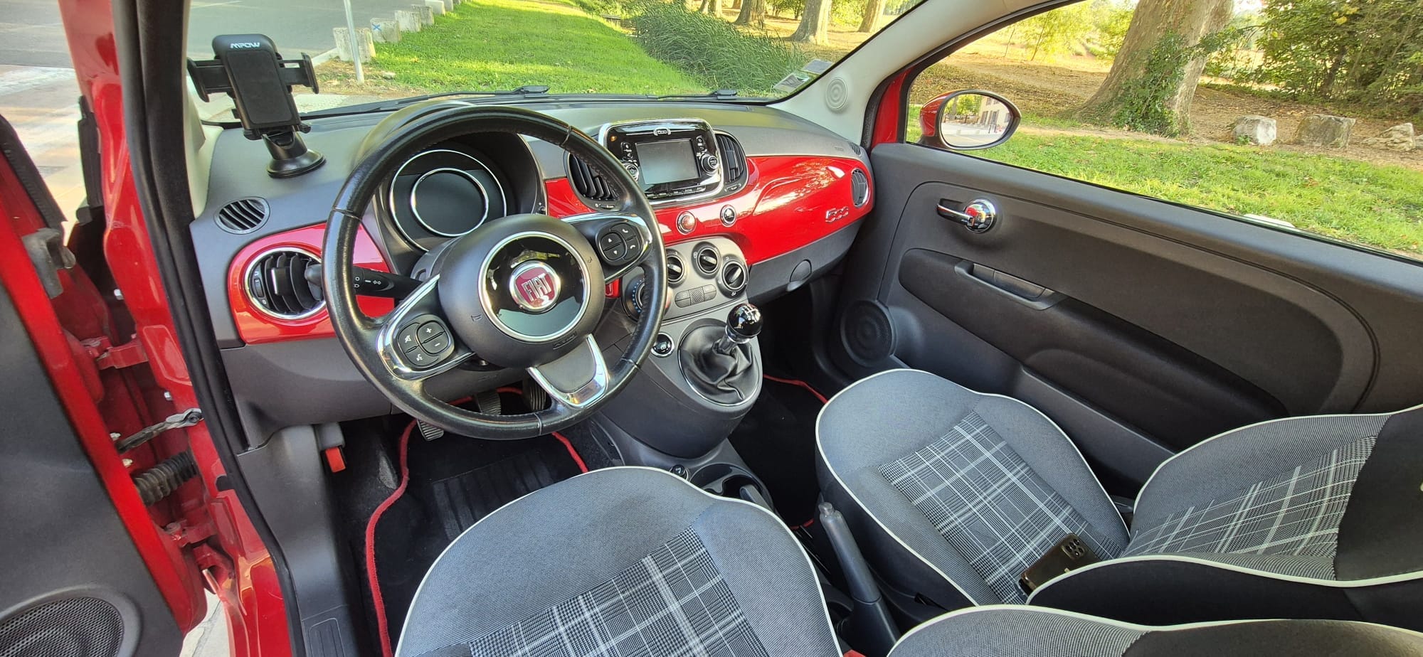 Fiat 500 Lounge avec Audio Bluetooth