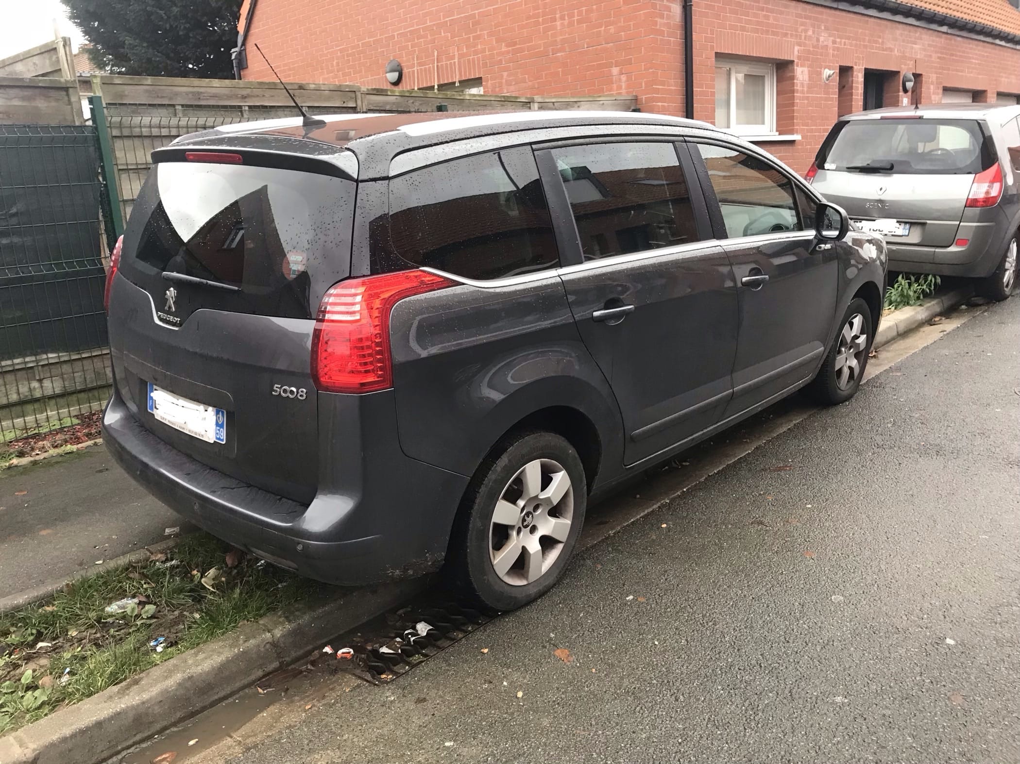 Peugeot 5008 avec Audio Bluetooth