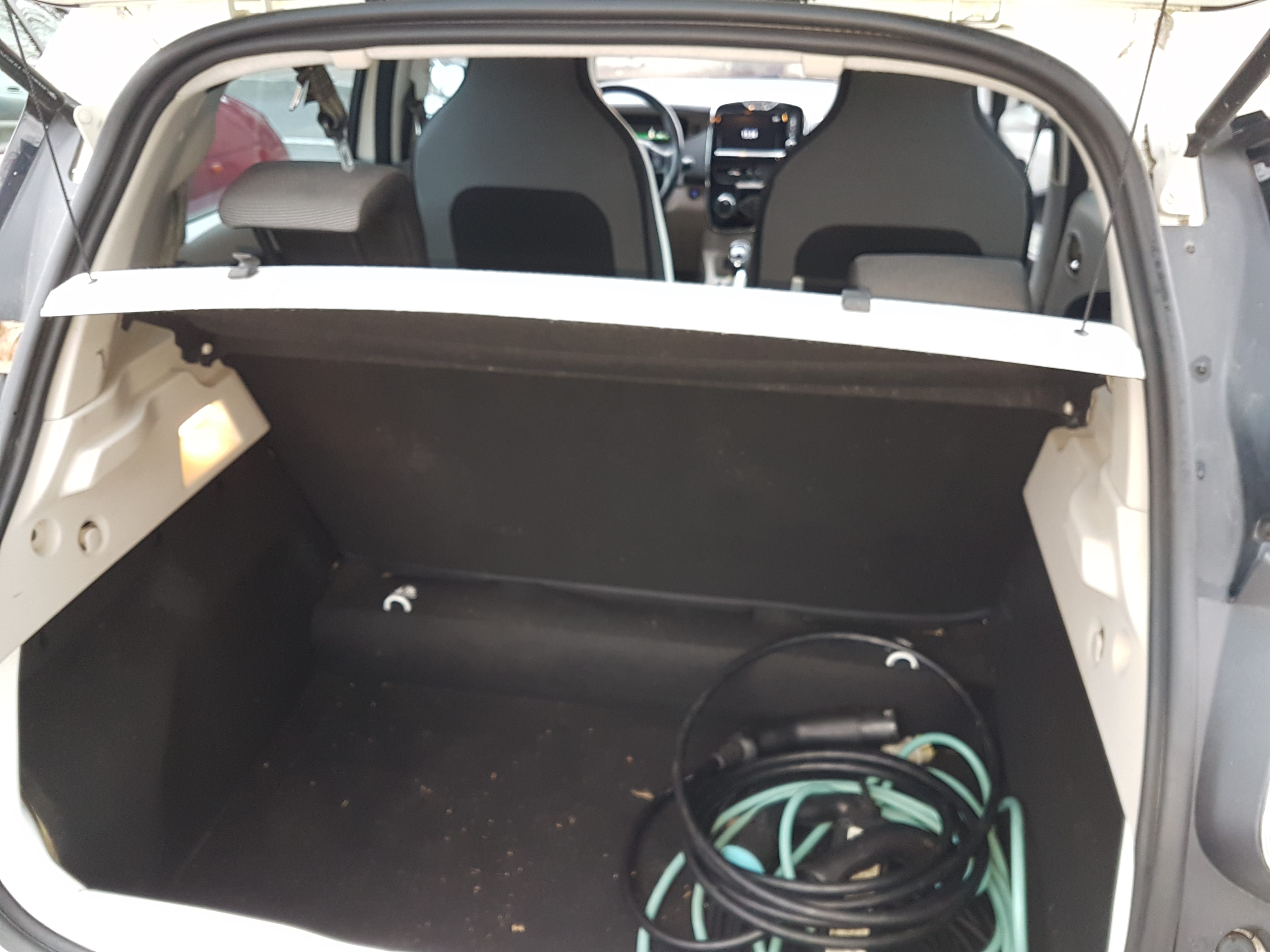 Renault ZOE (~80 km)