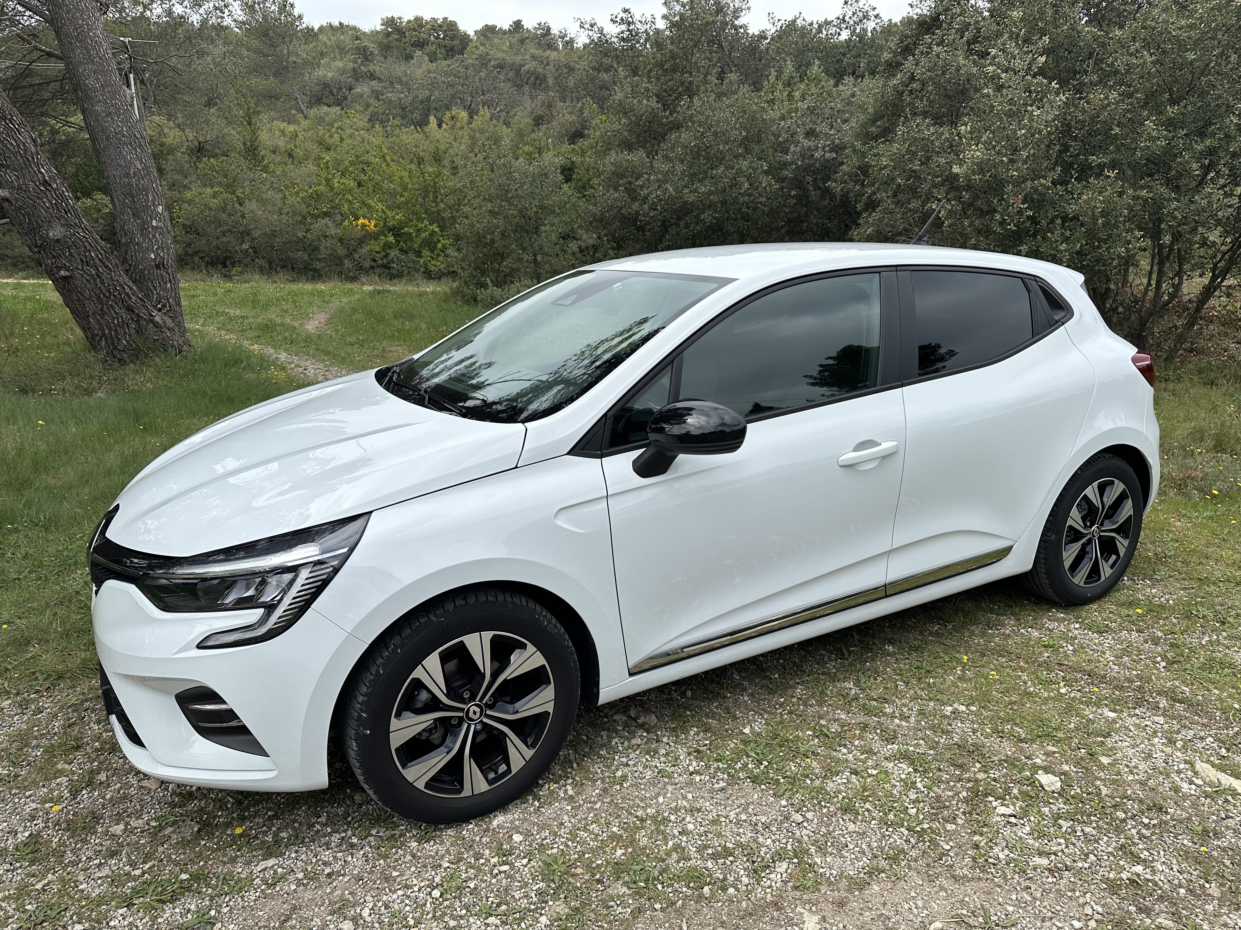 Renault Clio, 2022, Essence 95