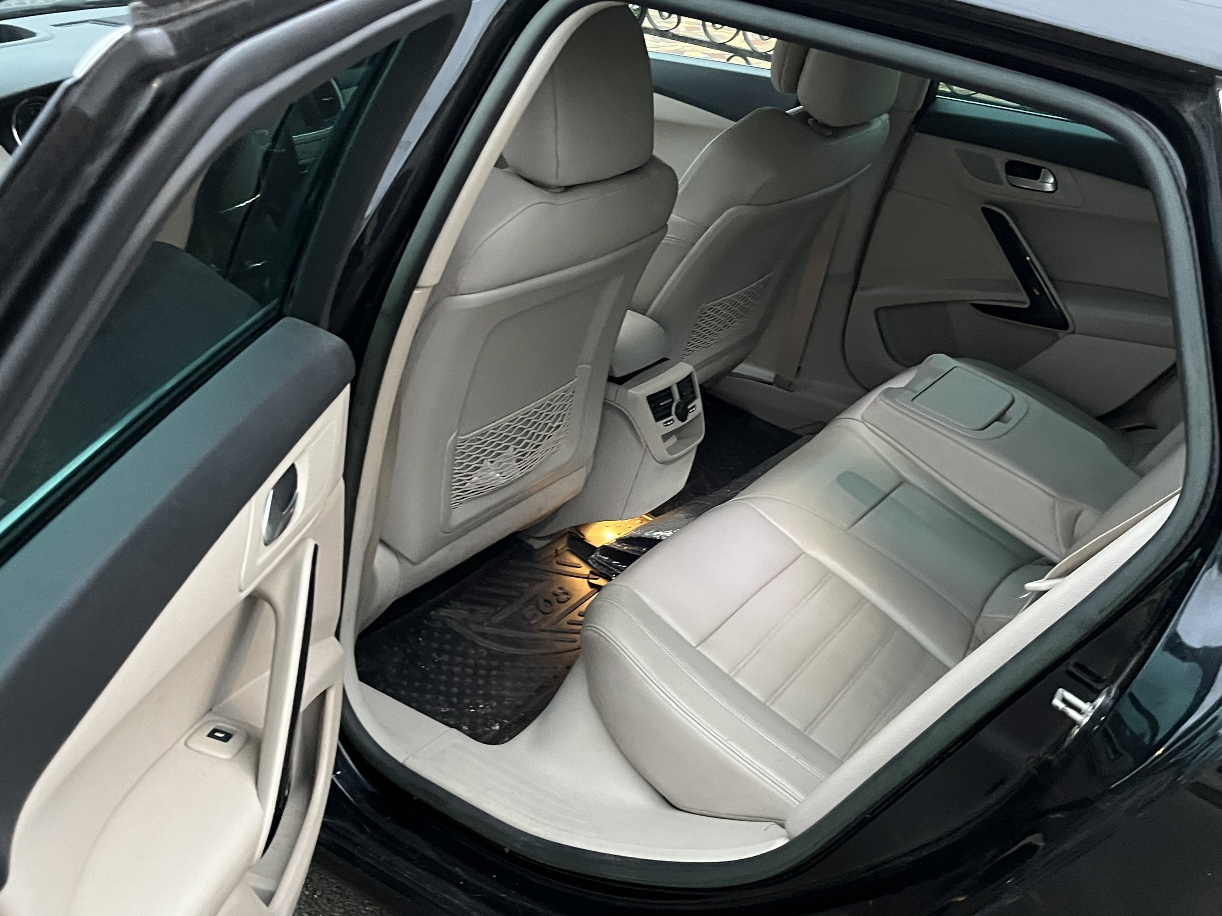 Peugeot 508 SW avec GPS