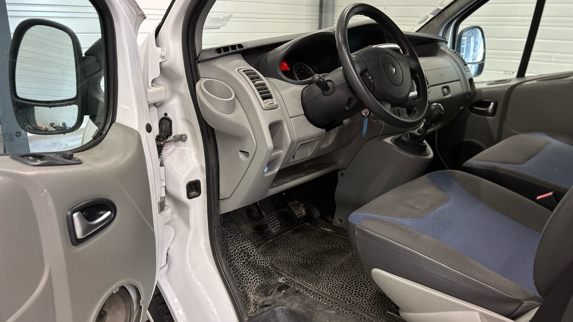 Renault Trafic Passenger avec Chaines