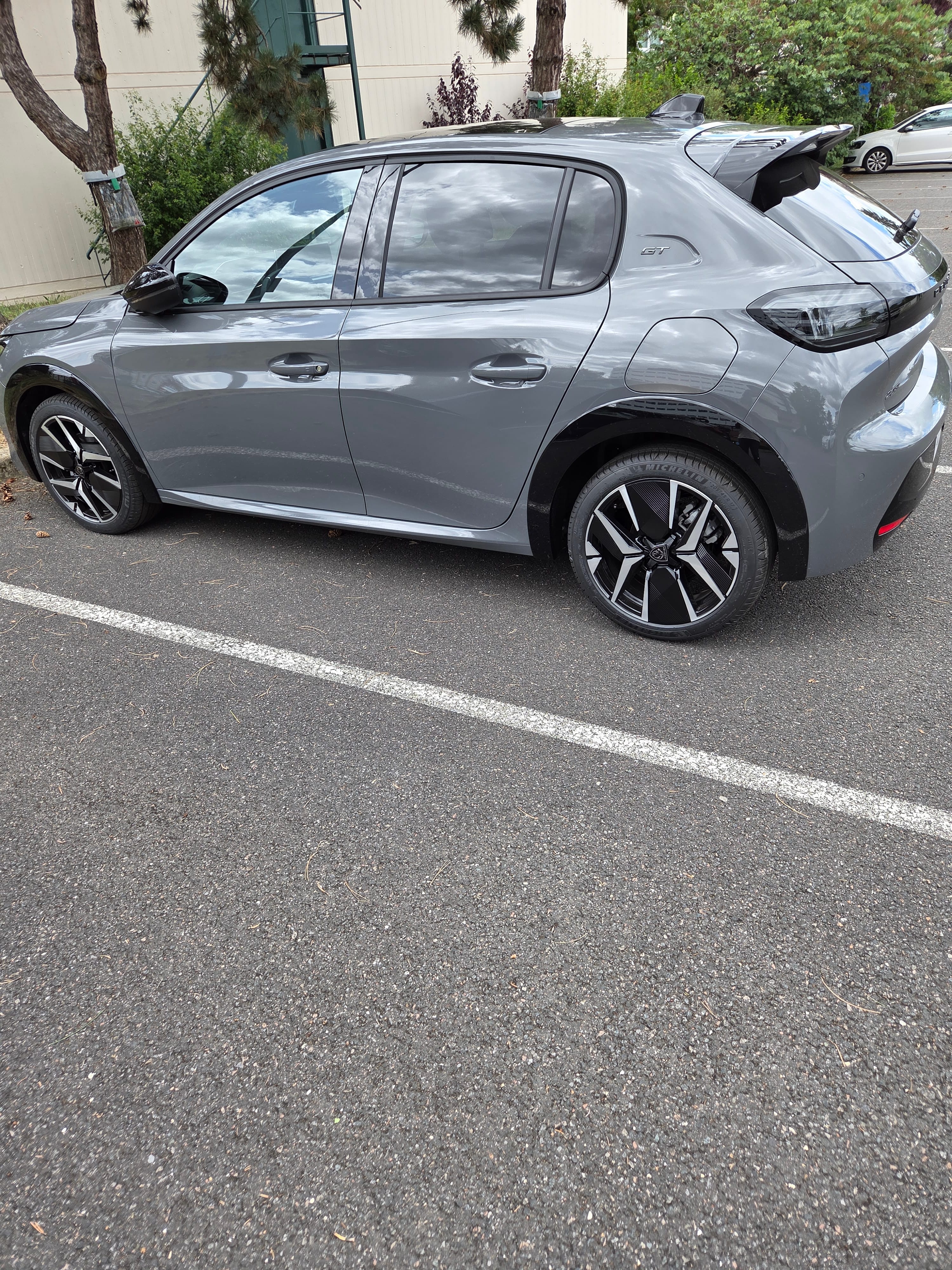 Peugeot 208 avec Climatisation