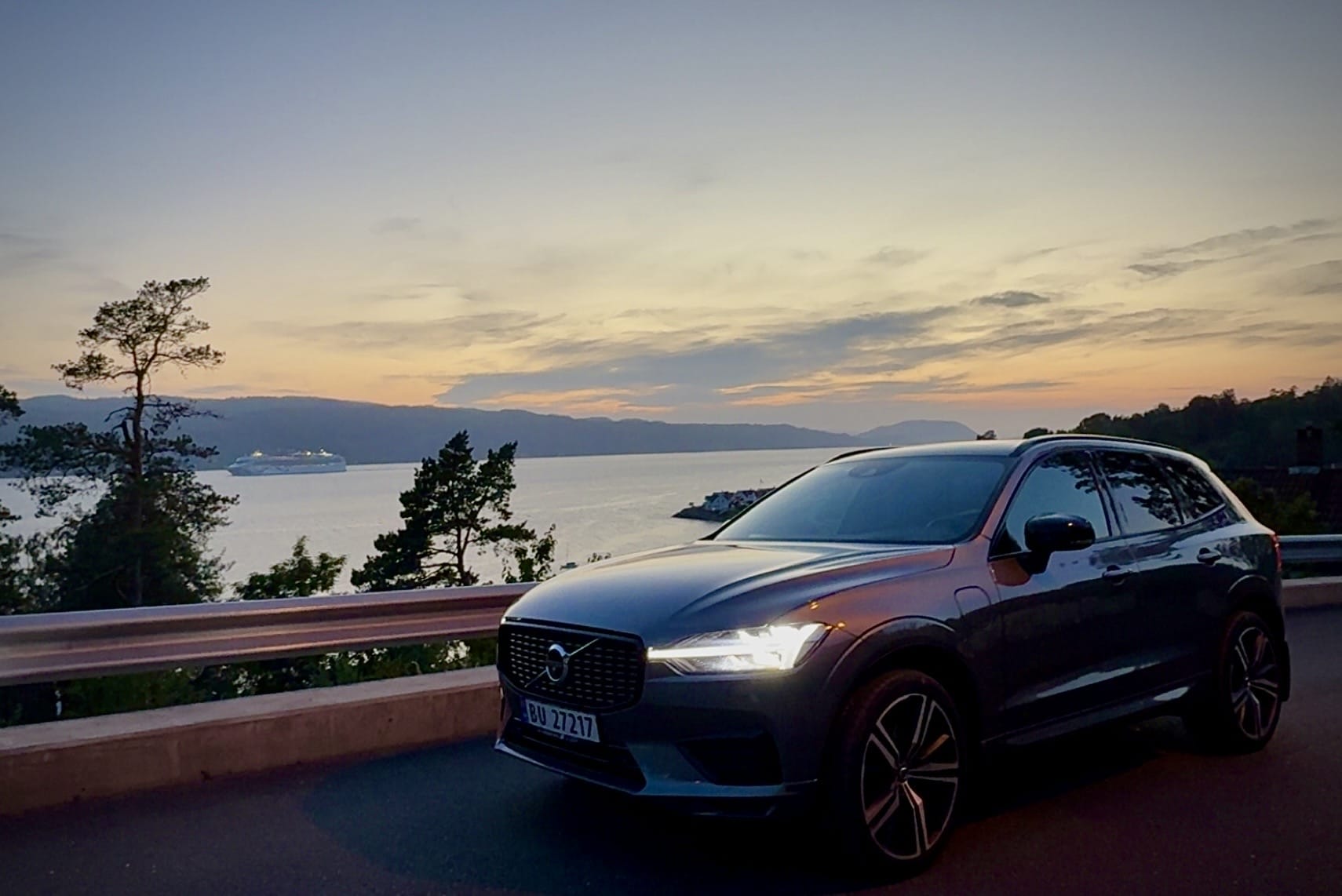 Volvo XC60 T6 R-Design med Aircondition