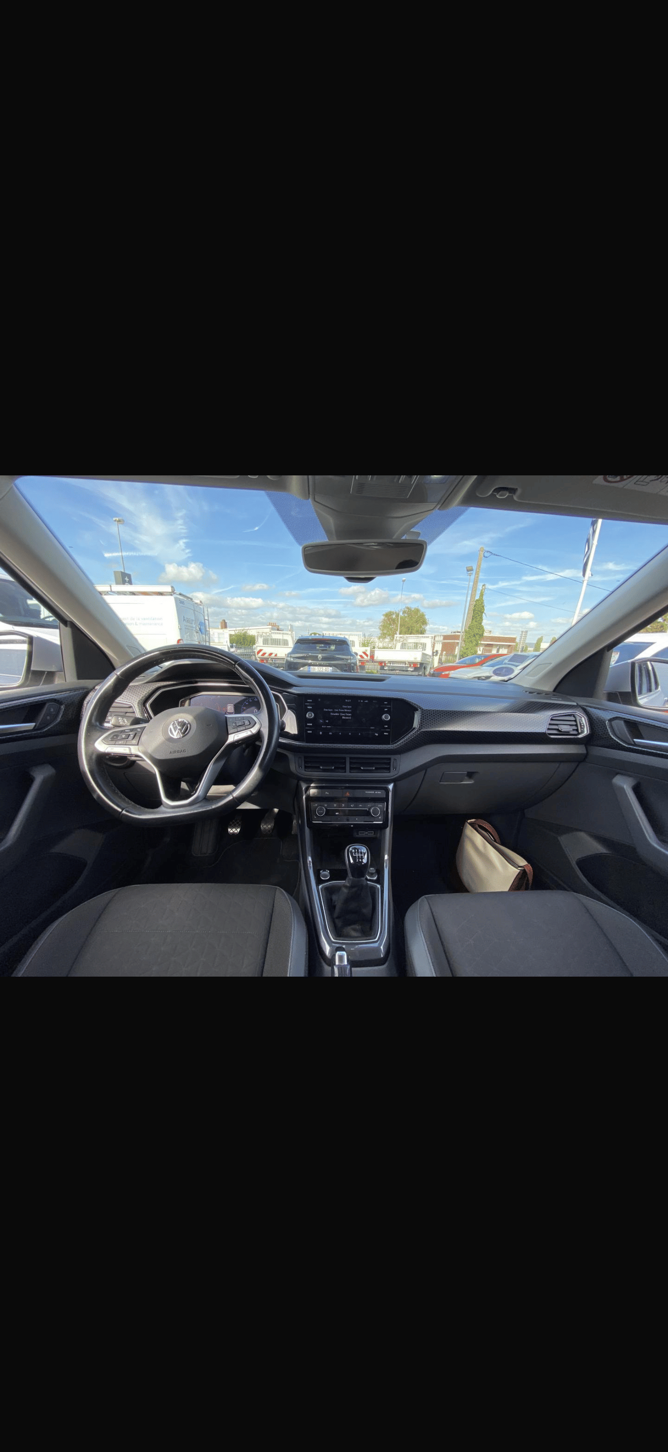 Volkswagen T-Cross avec GPS