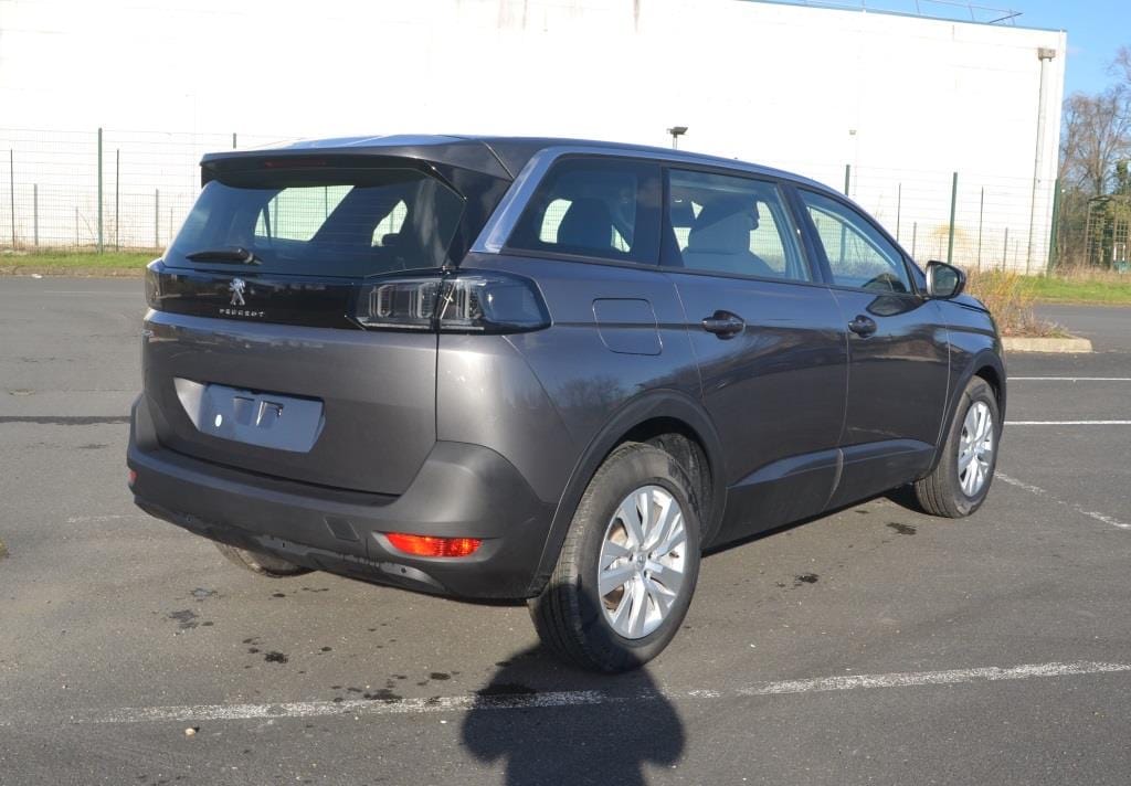 Peugeot 5008 7 Places Gris 437 avec GPS