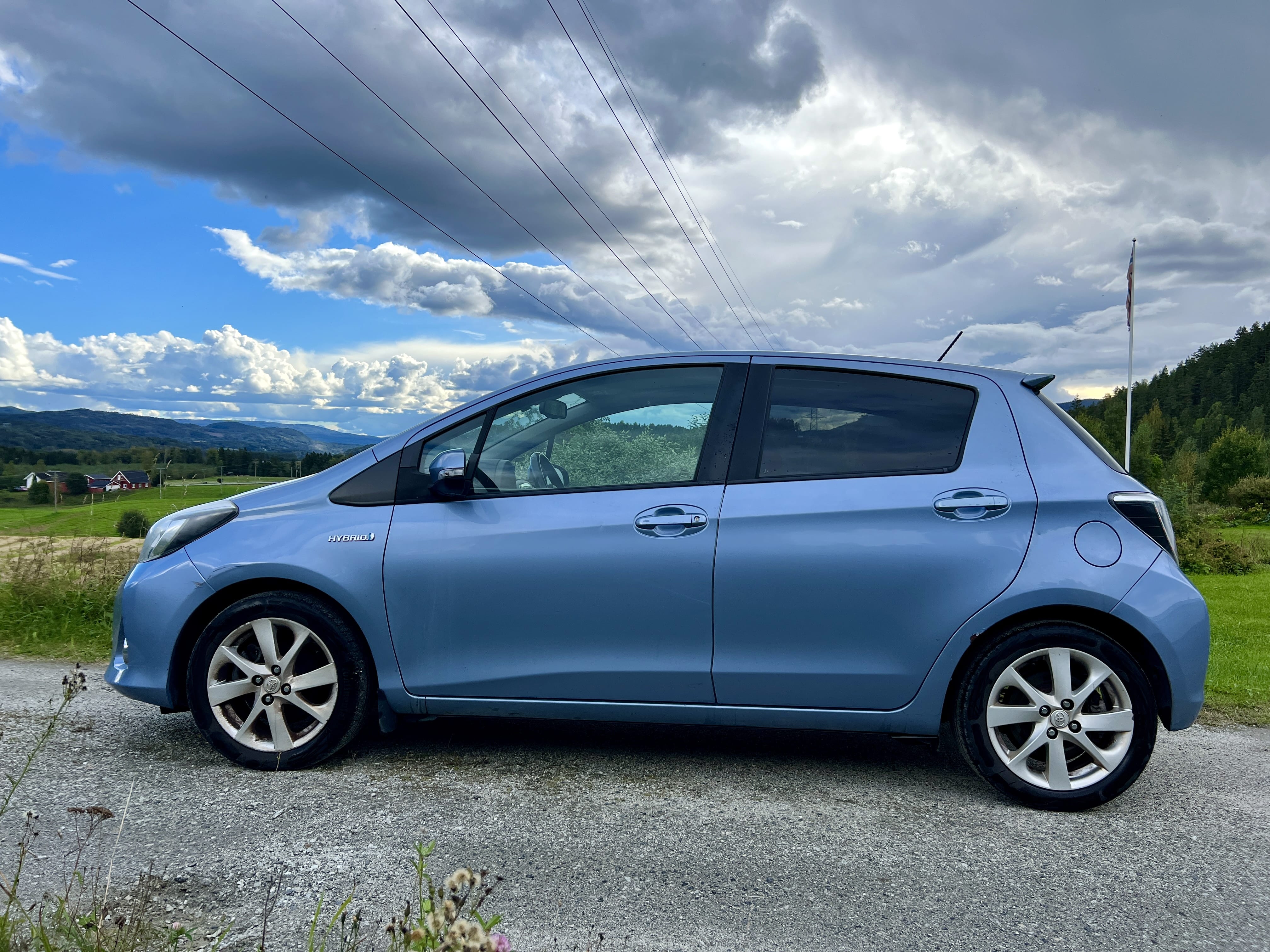 Toyota Yaris Hybrid med Aircondition