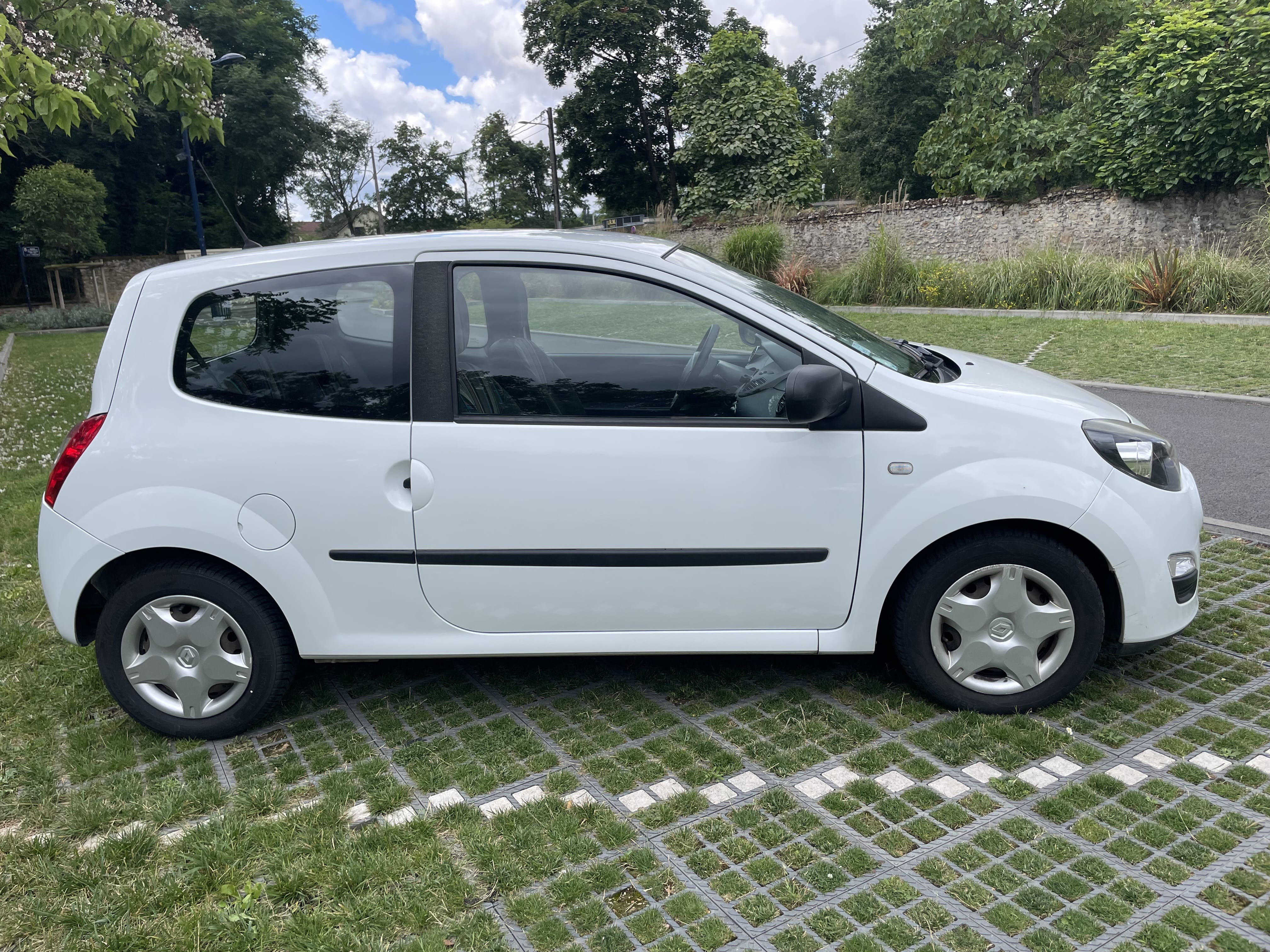 Renault Twingo II, 2014, Essence 95