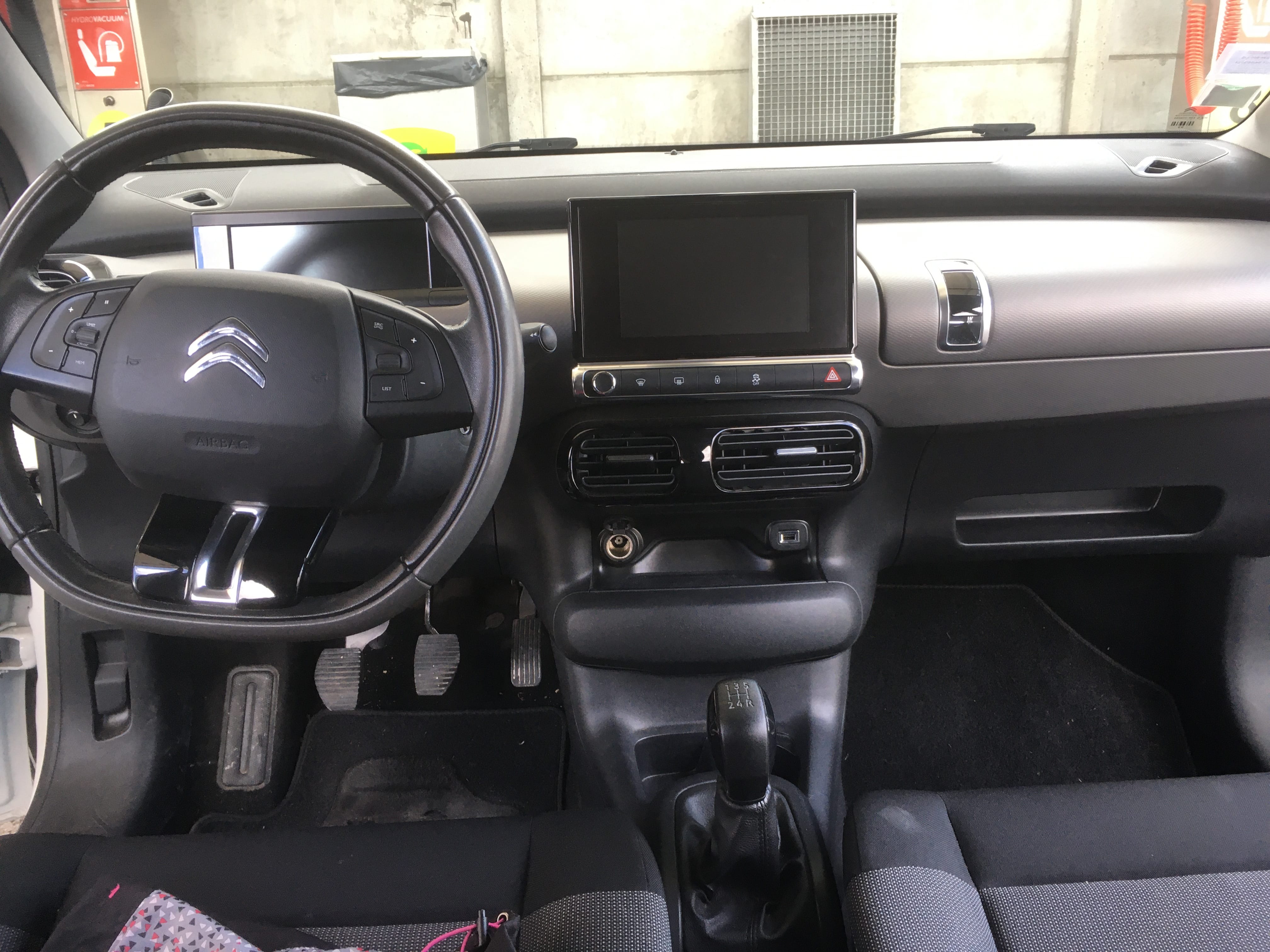 Citroen C4 Cactus Blue HDI 100 avec GPS