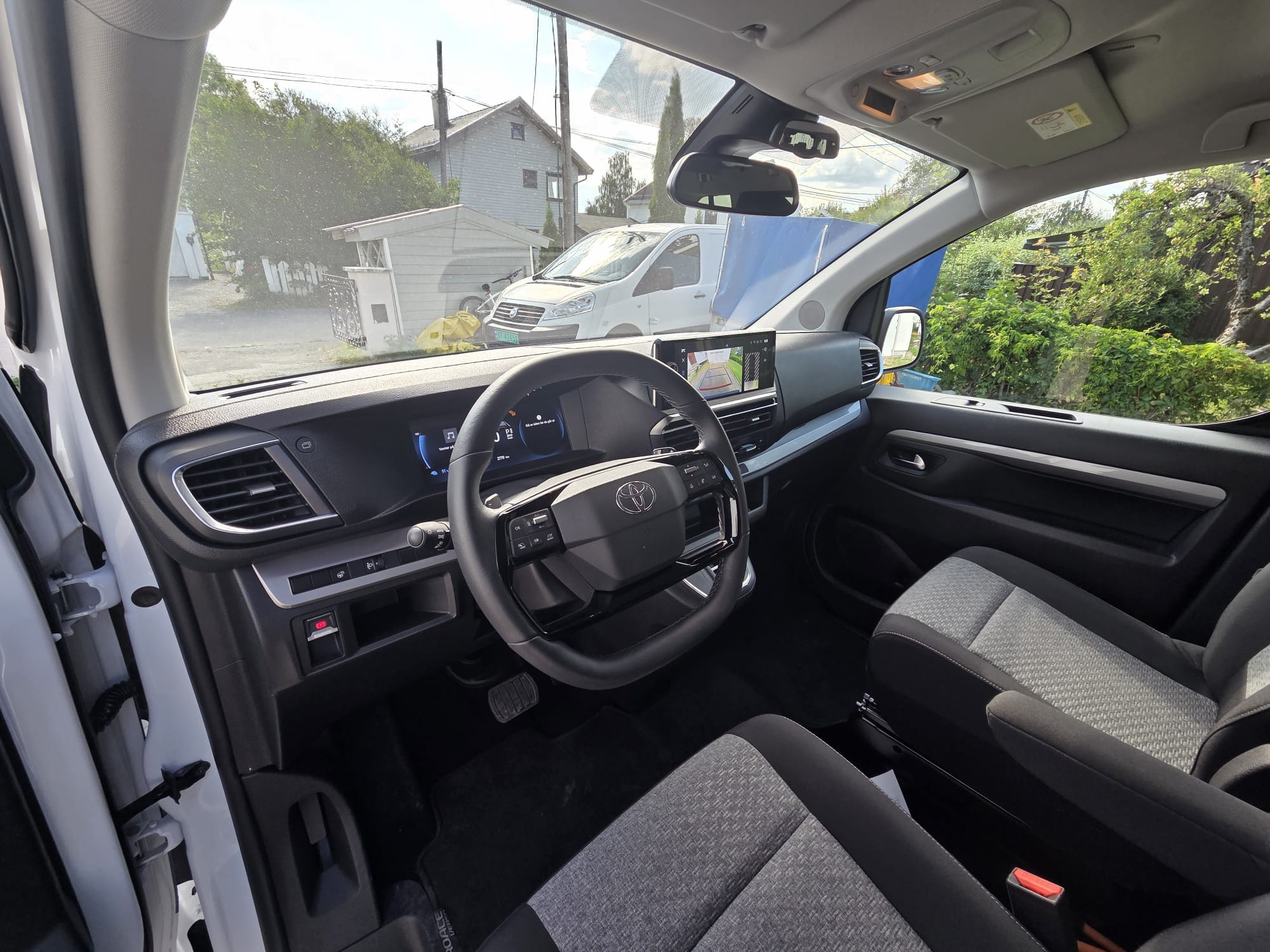Toyota Proace Verso 8 seter electric. 374 km range med Cruisekontroll